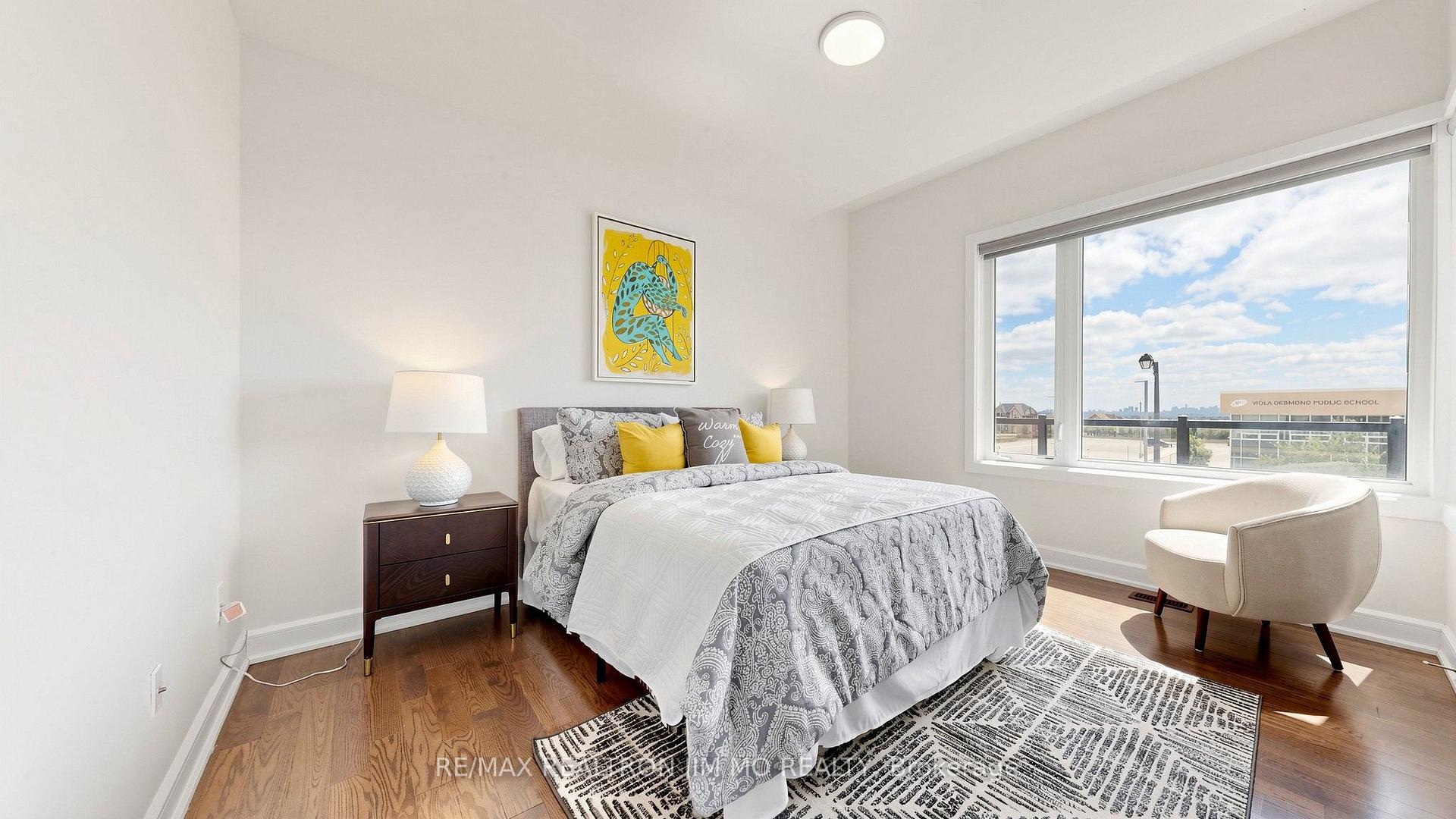 Photo 40 of 16 Farrell Road, Vaughan, Patterson — HOMEH