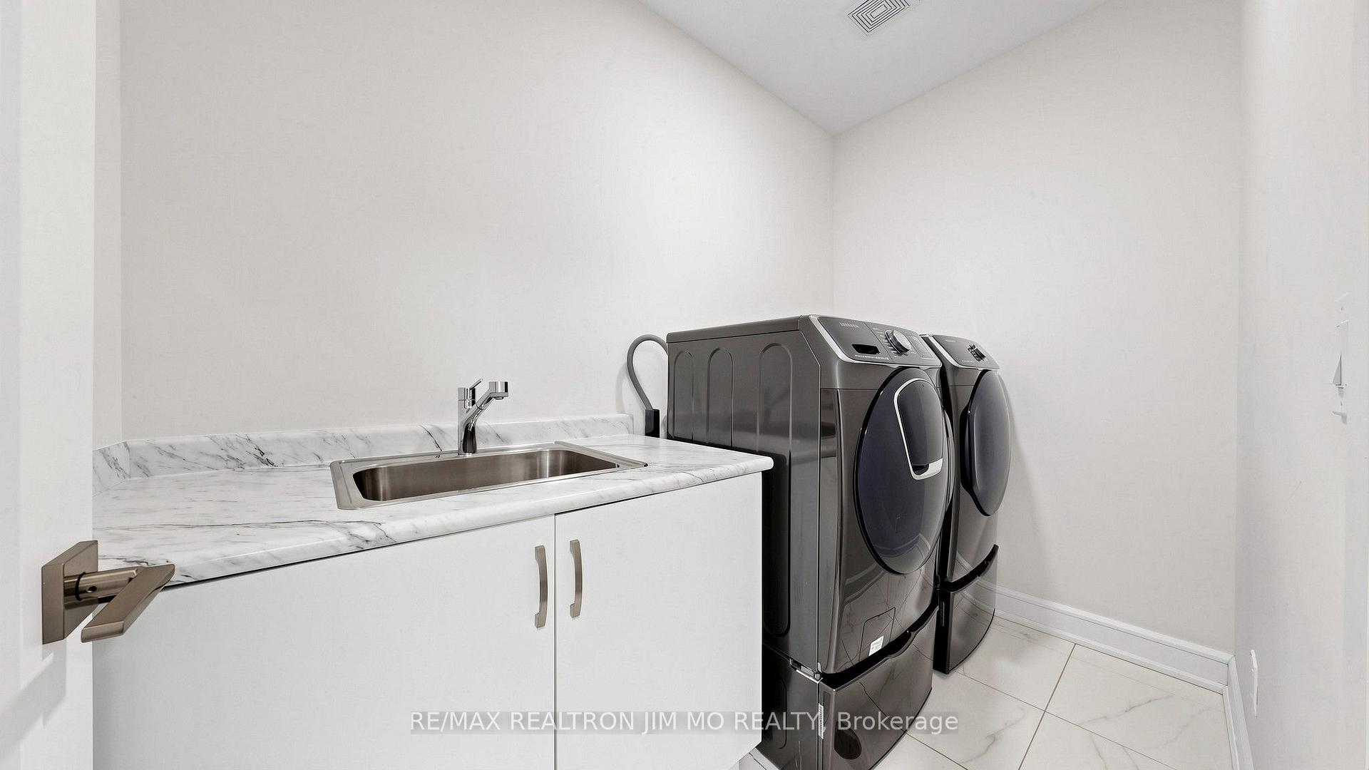 Photo 48 of 16 Farrell Road, Vaughan, Patterson — HOMEH