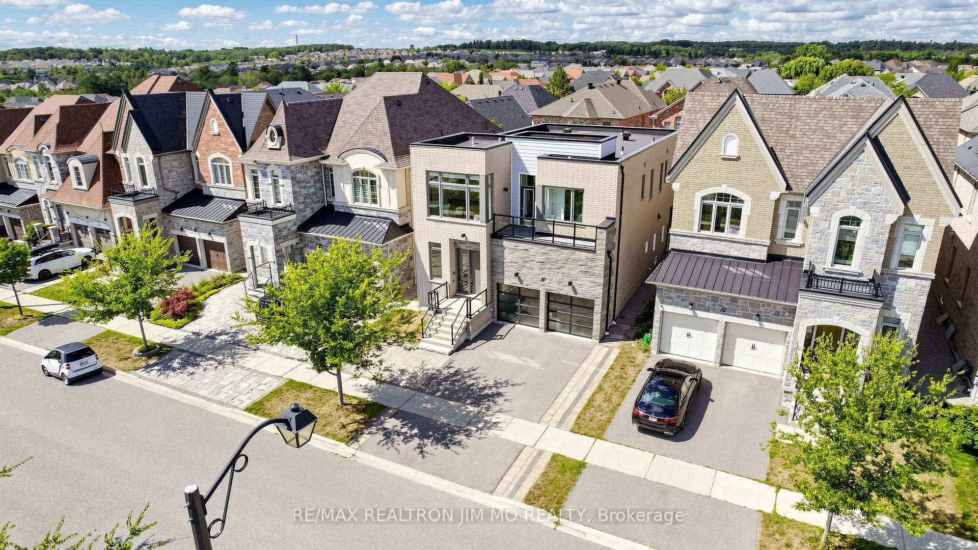 Photo 54 of 16 Farrell Road, Vaughan, Patterson — HOMEH