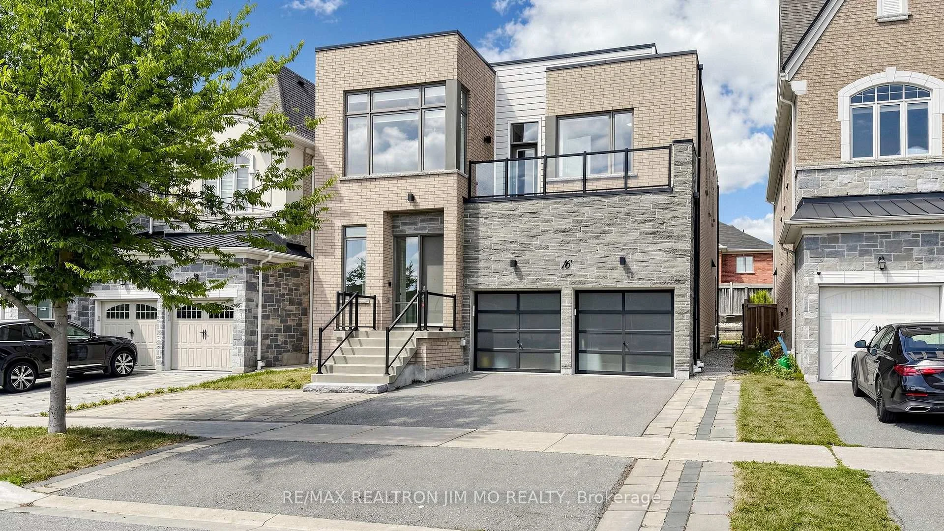 Photo 50 of 16 Farrell Road, Vaughan, Patterson — HOMEH