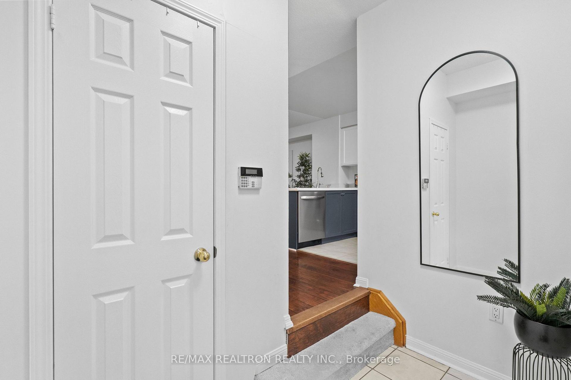 Photo 3 of 7 Torr Lane, Ajax, Central — HOMEH