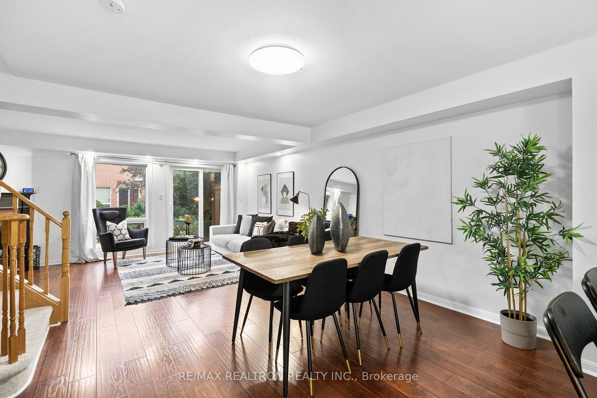Photo 8 of 7 Torr Lane, Ajax, Central — HOMEH
