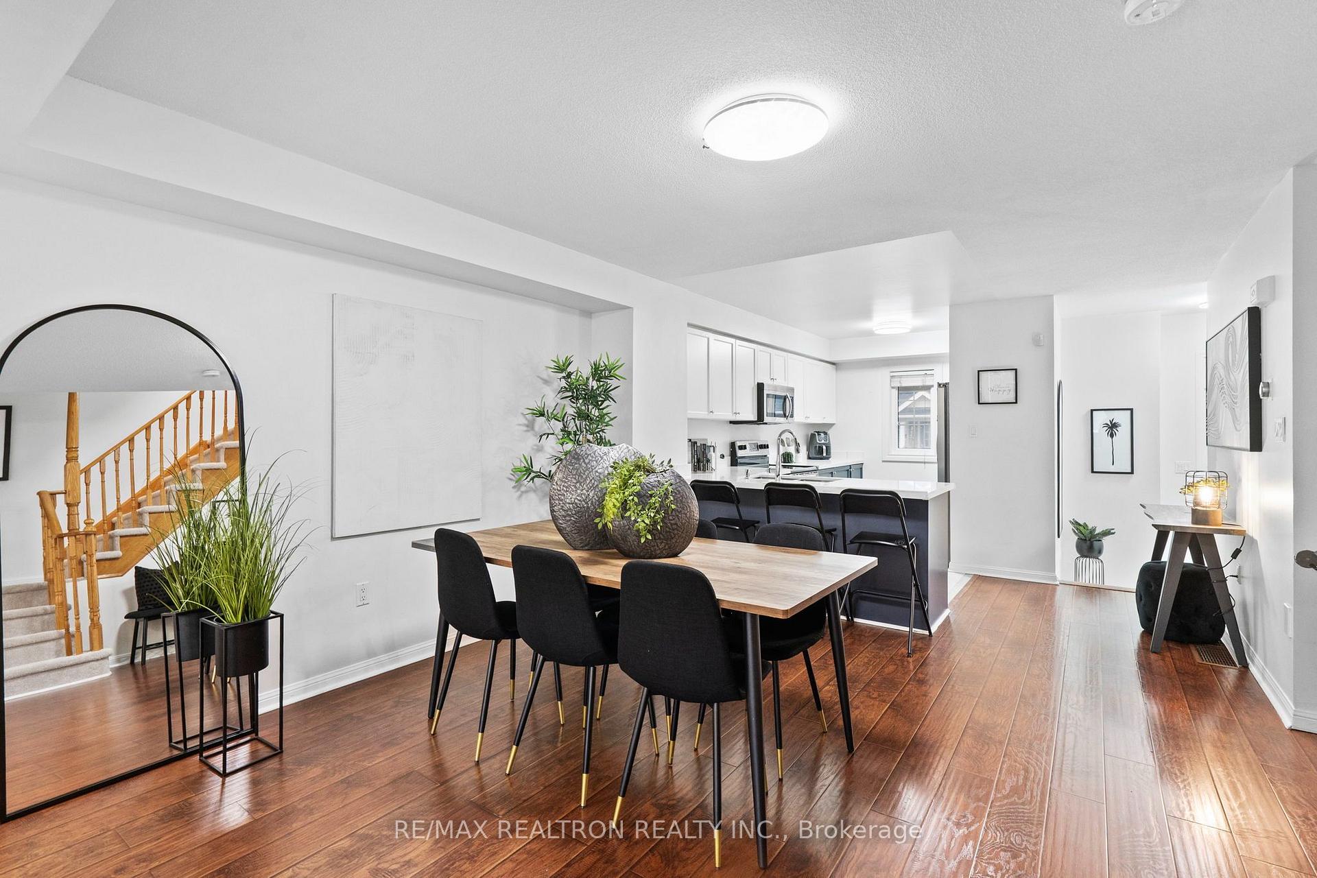 Photo 9 of 7 Torr Lane, Ajax, Central — HOMEH