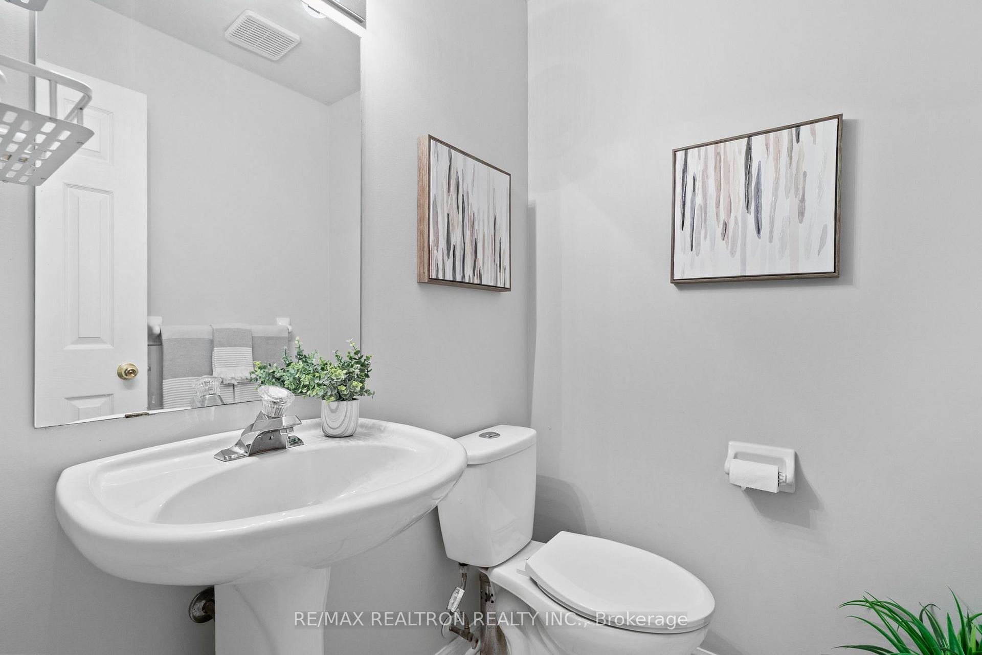 Photo 14 of 7 Torr Lane, Ajax, Central — HOMEH