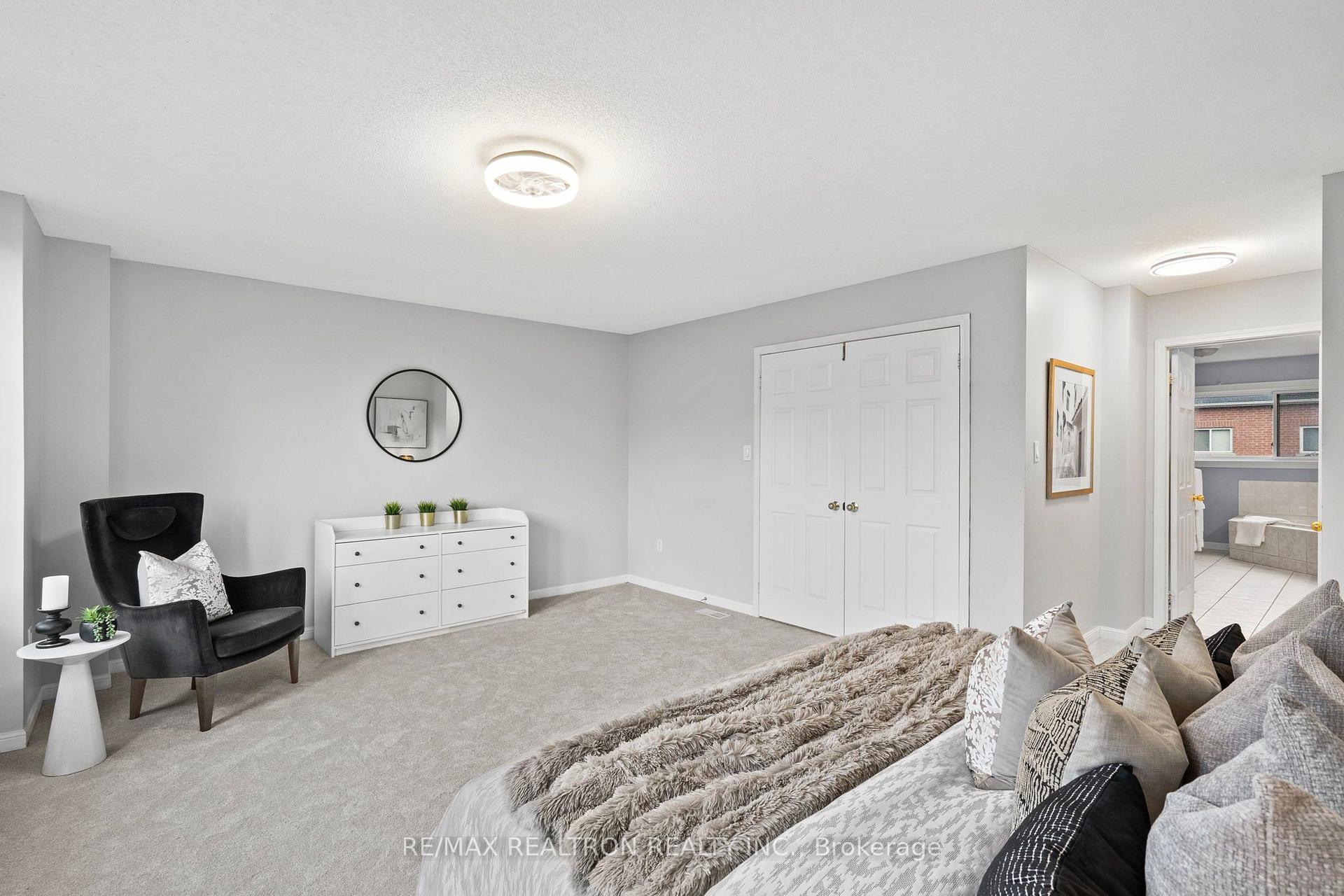 Photo 16 of 7 Torr Lane, Ajax, Central — HOMEH