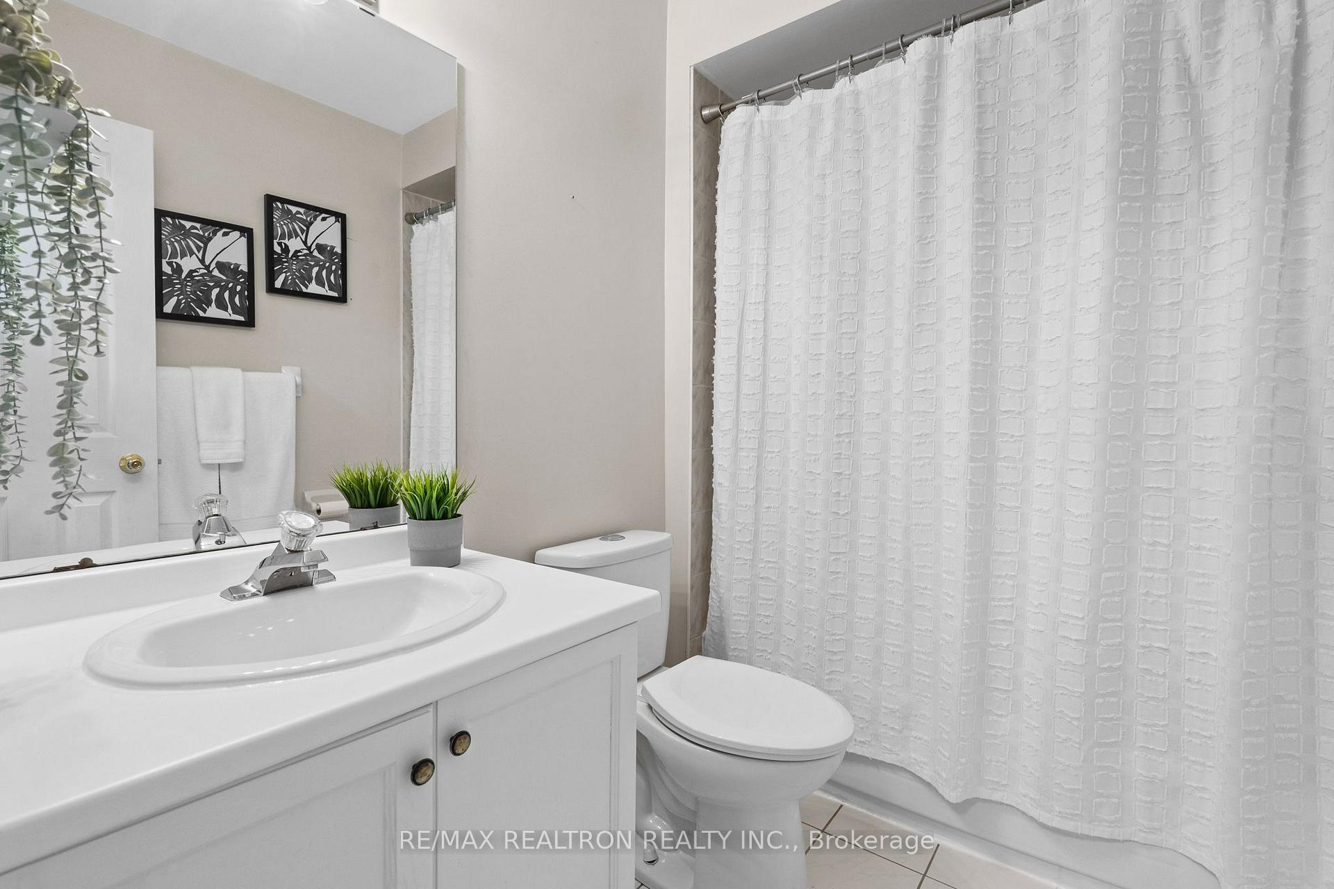 Photo 24 of 7 Torr Lane, Ajax, Central — HOMEH