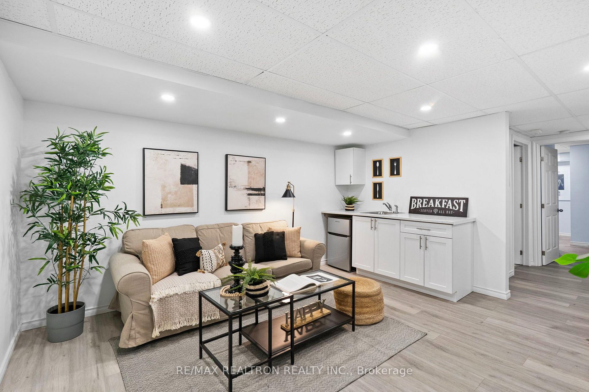 Photo 30 of 7 Torr Lane, Ajax, Central — HOMEH