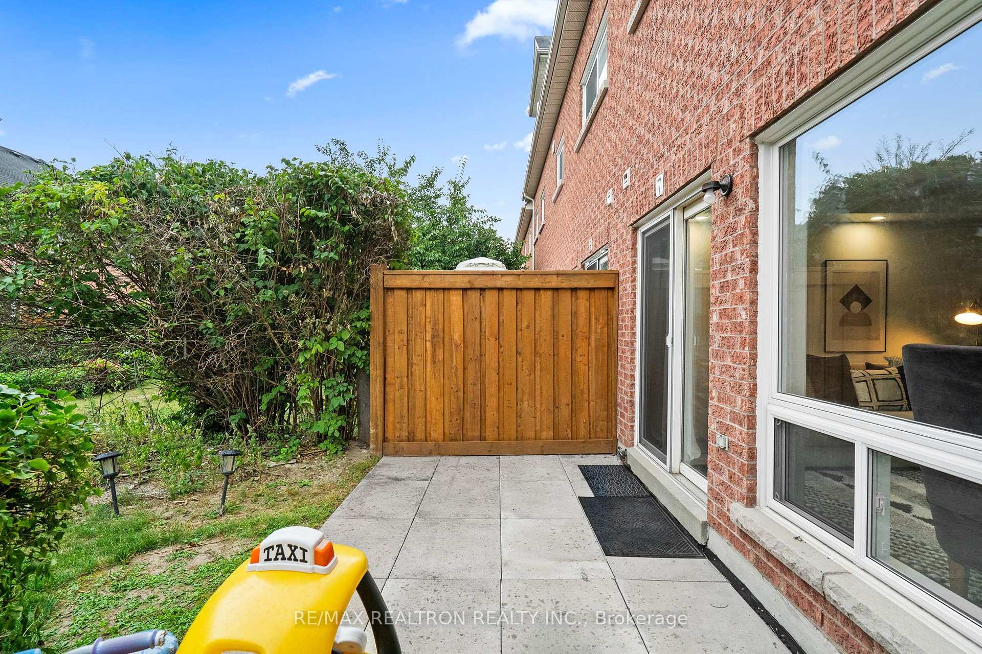 Photo 38 of 7 Torr Lane, Ajax, Central — HOMEH