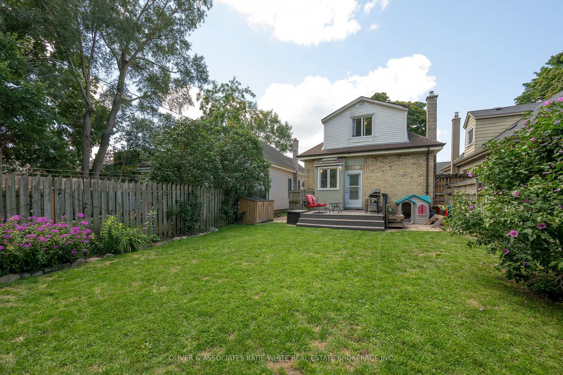 Photo 21 of 96 Dreaney Avenue, London, East L — HOMEH