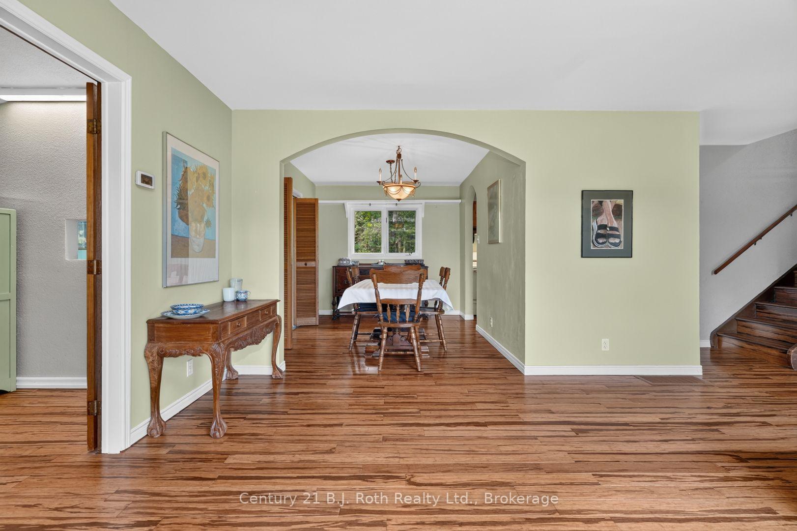 Photo 8 of 168 Albert Street N, Strong — HOMEH
