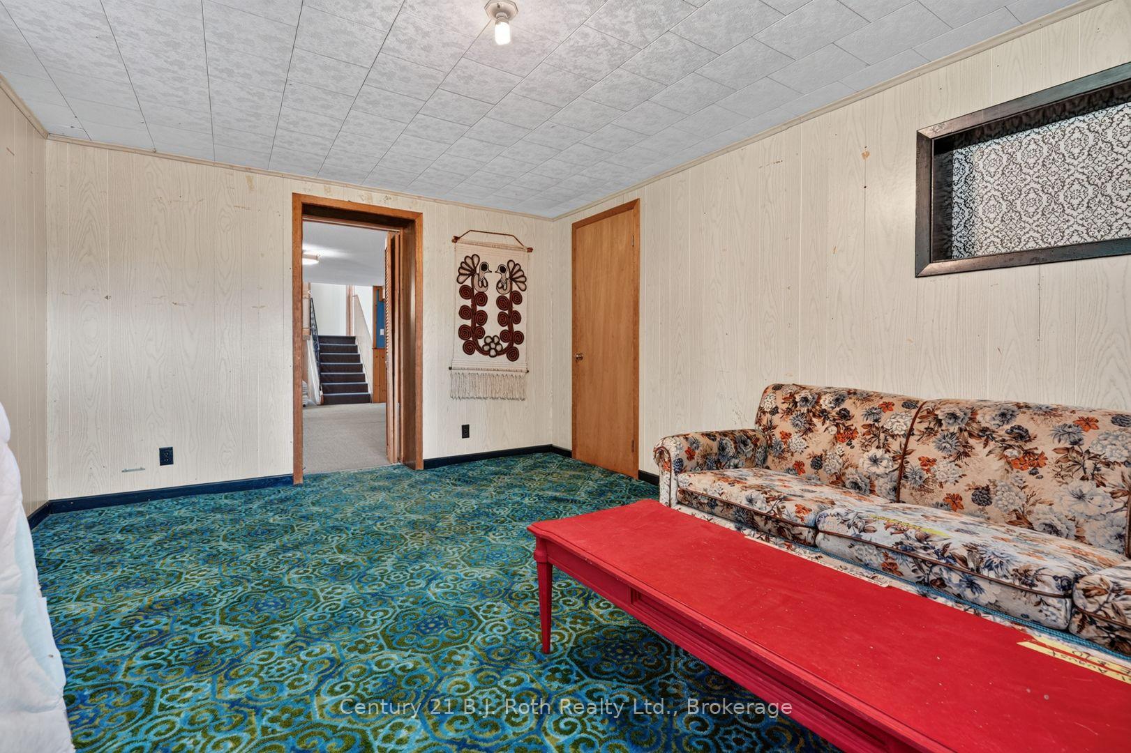 Photo 36 of 168 Albert Street N, Strong — HOMEH