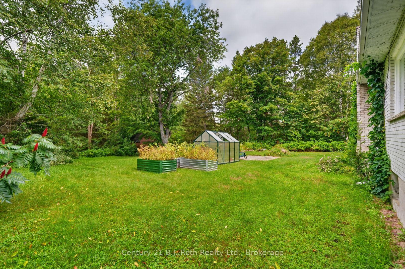Photo 38 of 168 Albert Street N, Strong — HOMEH
