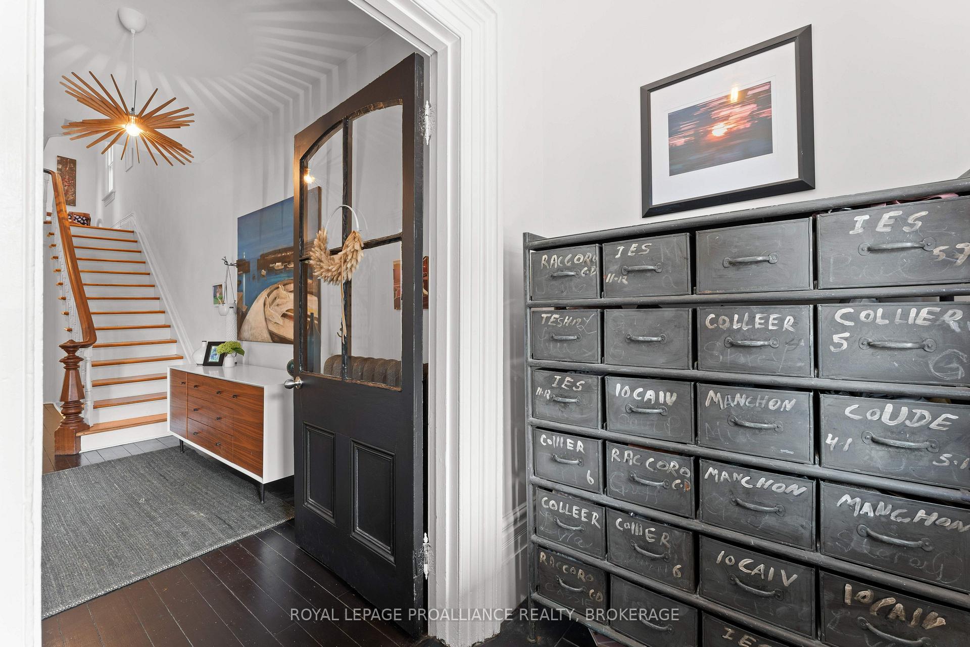 Photo 5 of 28 Wellington Street, Kingston, Central City East — HOMEH