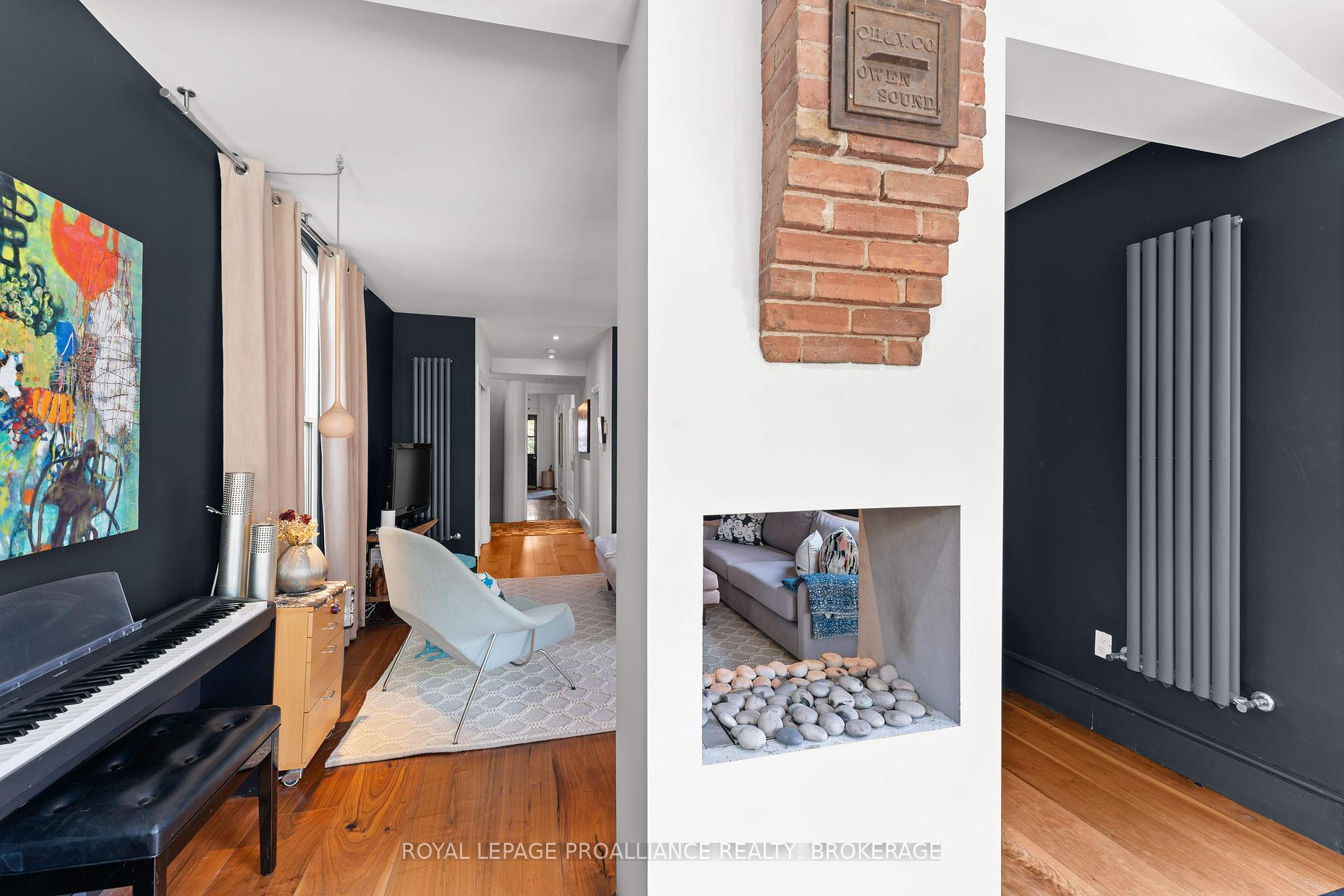 Photo 16 of 28 Wellington Street, Kingston, Central City East — HOMEH