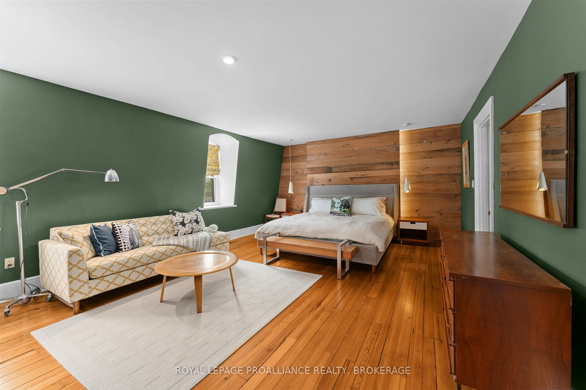 Photo 27 of 28 Wellington Street, Kingston, Central City East — HOMEH
