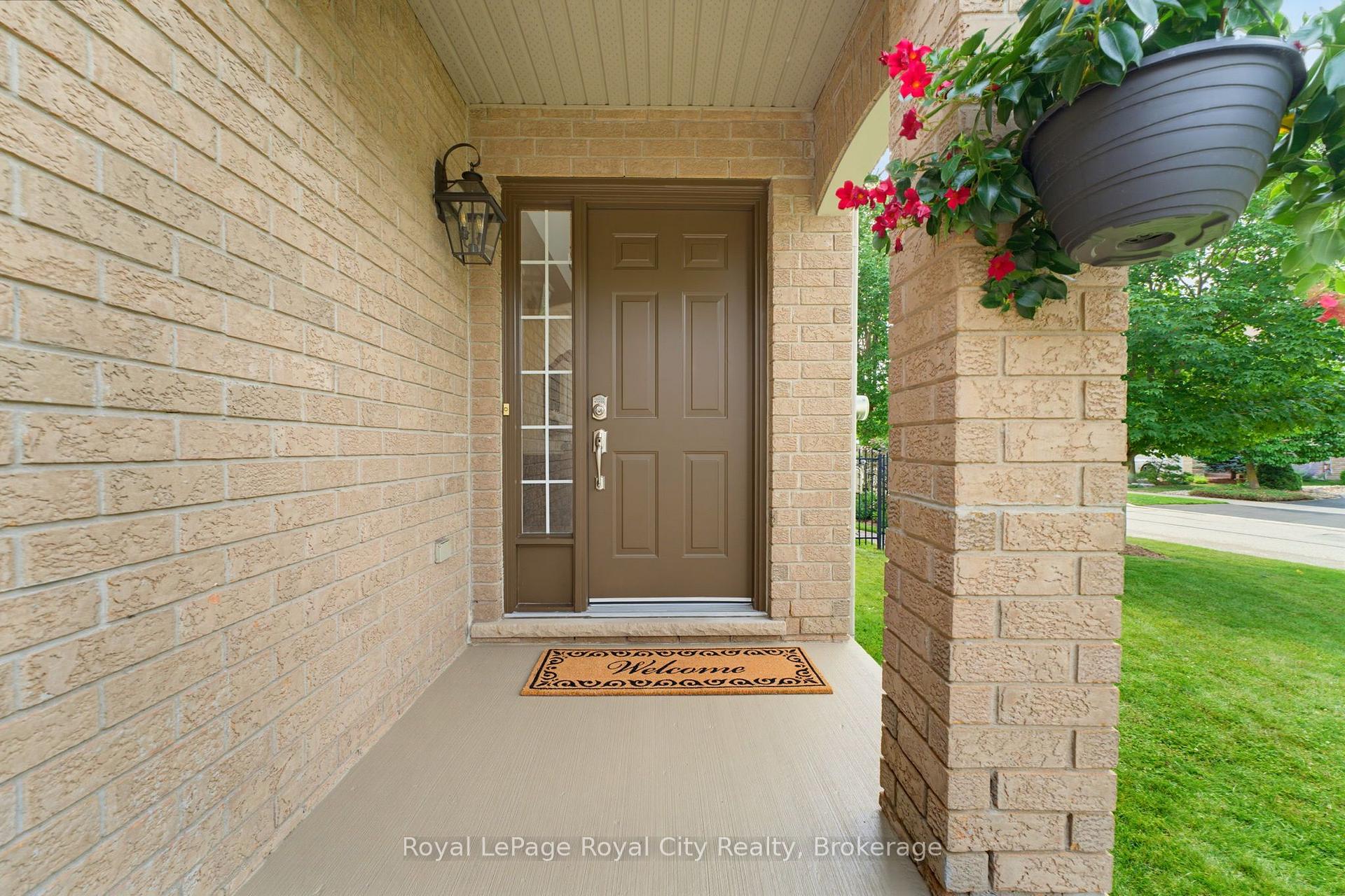 Photo 6 of 59 Lynch Circle, Guelph, Pineridge/Westminster Woods — HOMEH