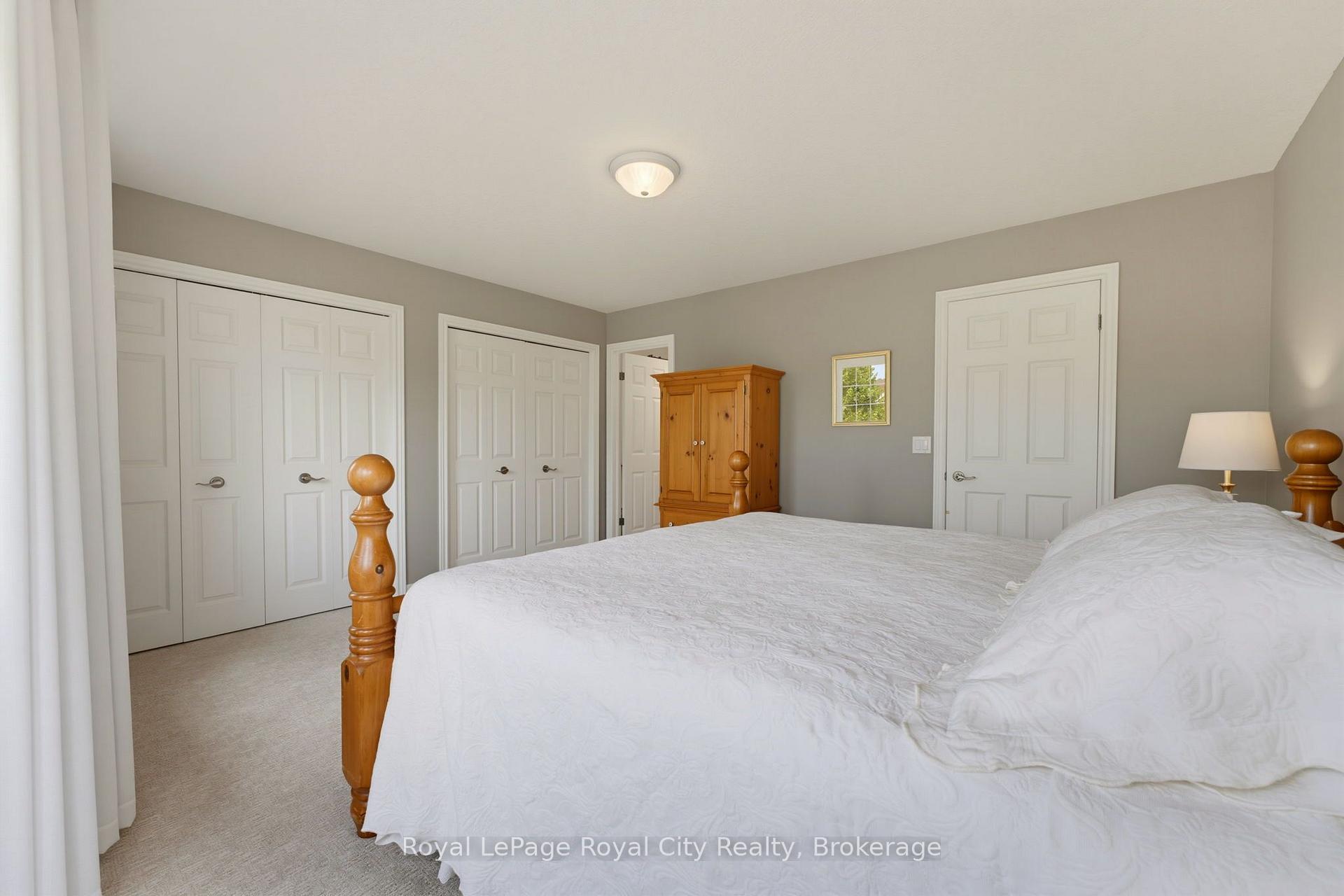 Photo 17 of 59 Lynch Circle, Guelph, Pineridge/Westminster Woods — HOMEH