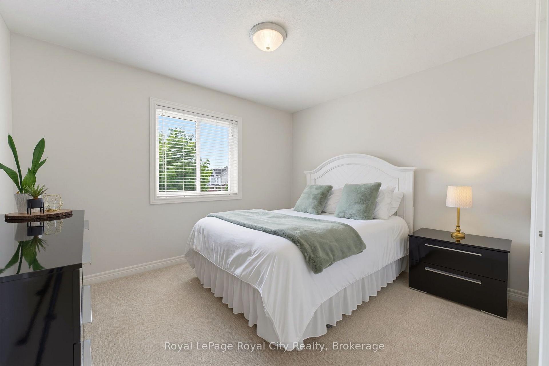 Photo 20 of 59 Lynch Circle, Guelph, Pineridge/Westminster Woods — HOMEH
