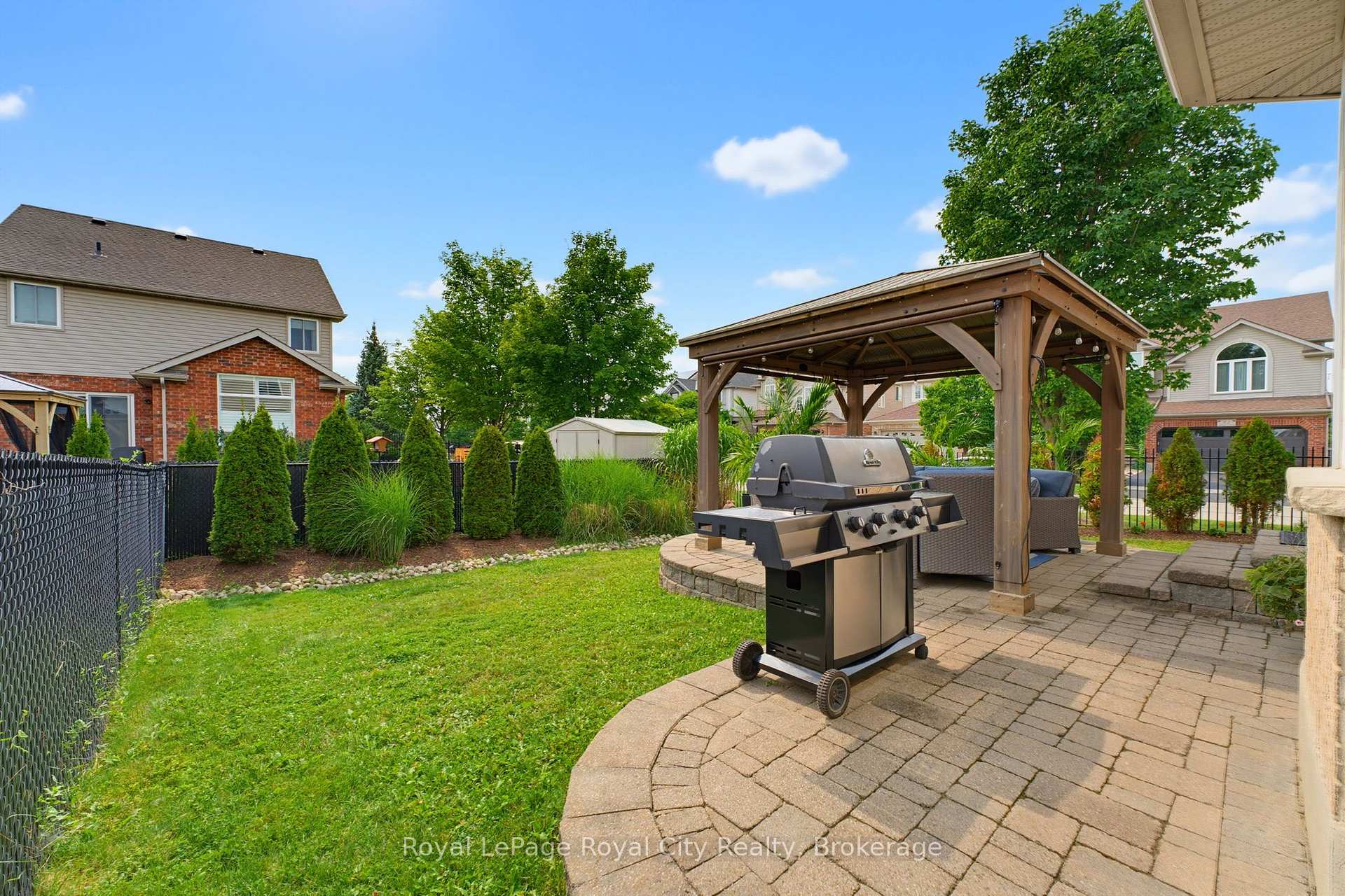 Photo 27 of 59 Lynch Circle, Guelph, Pineridge/Westminster Woods — HOMEH