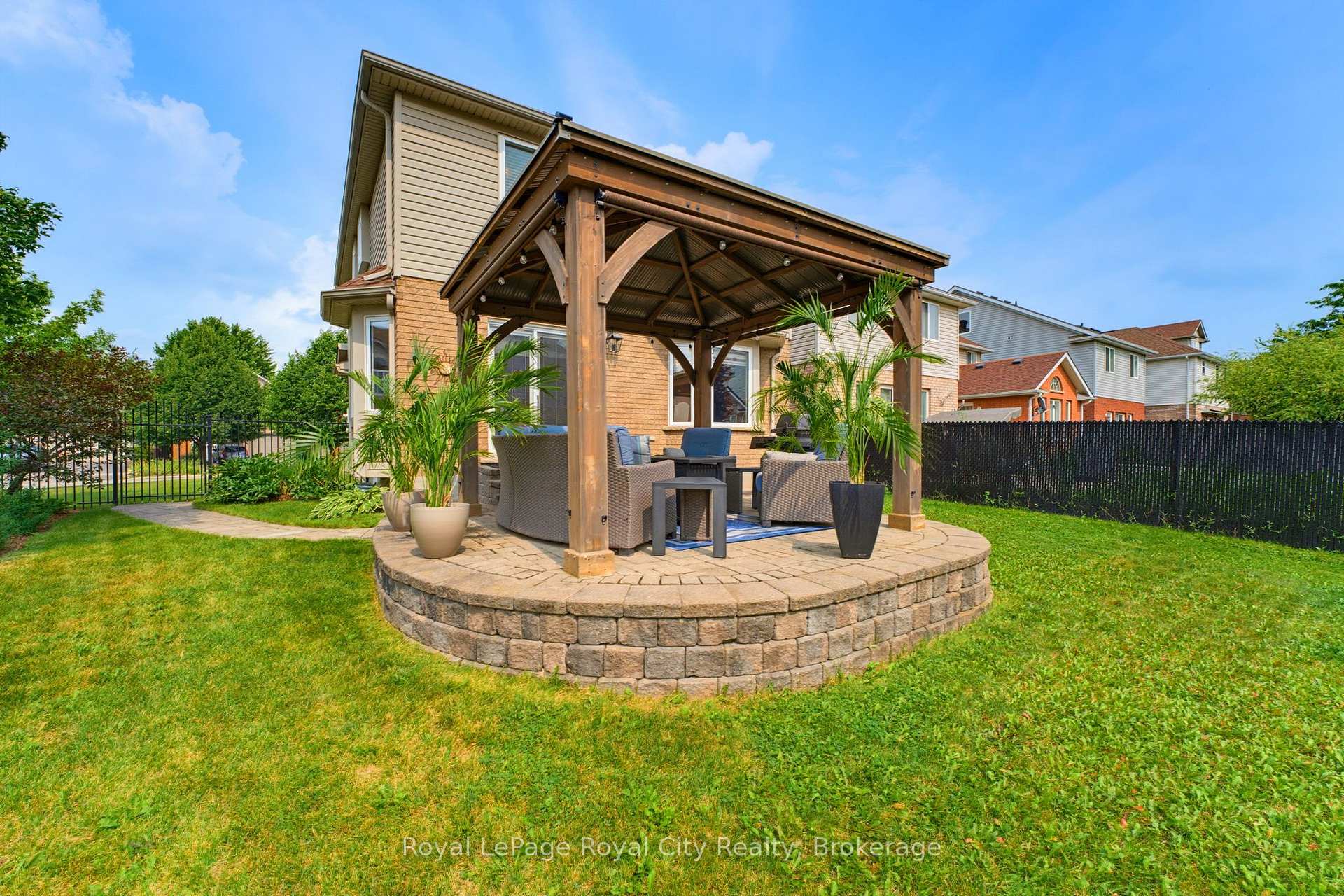 Photo 28 of 59 Lynch Circle, Guelph, Pineridge/Westminster Woods — HOMEH