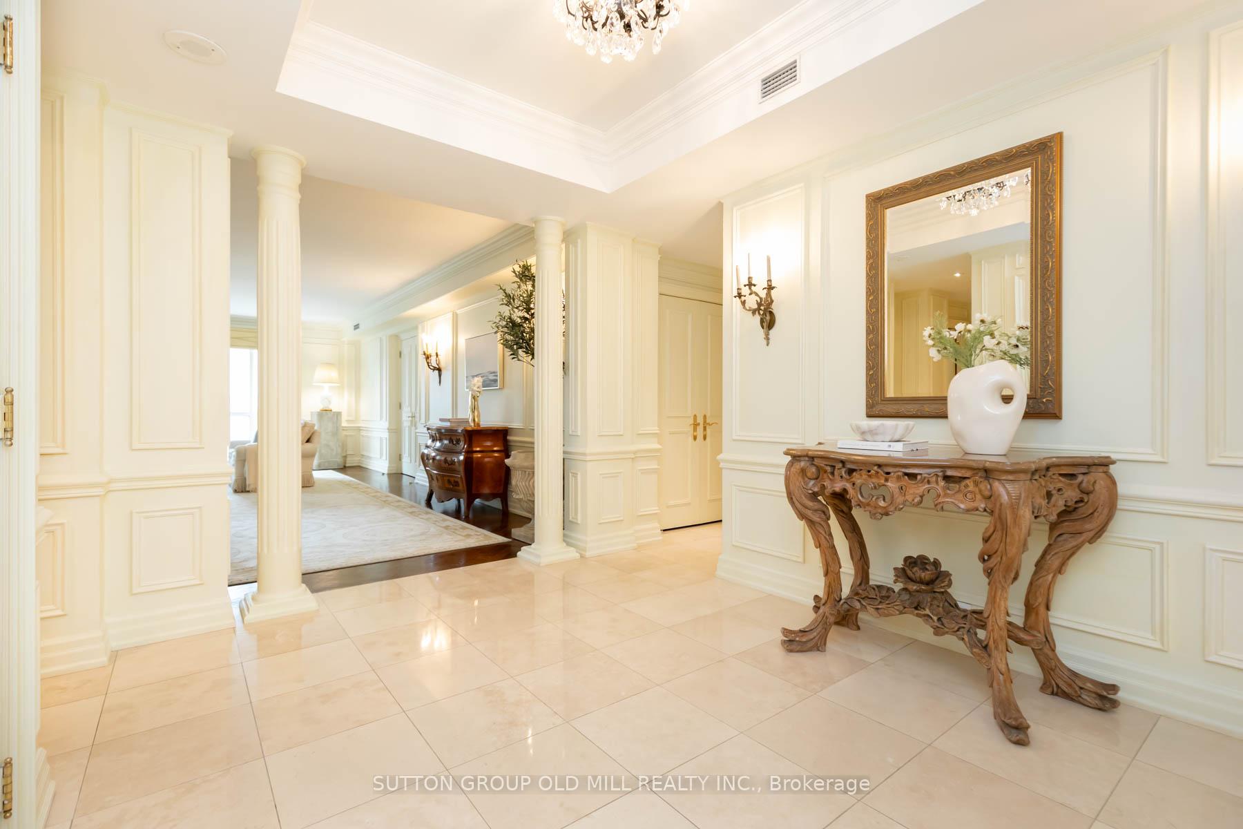 Photo 2 of Unit 700, 38 Avenue Road, Toronto, The Annex — HOMEH