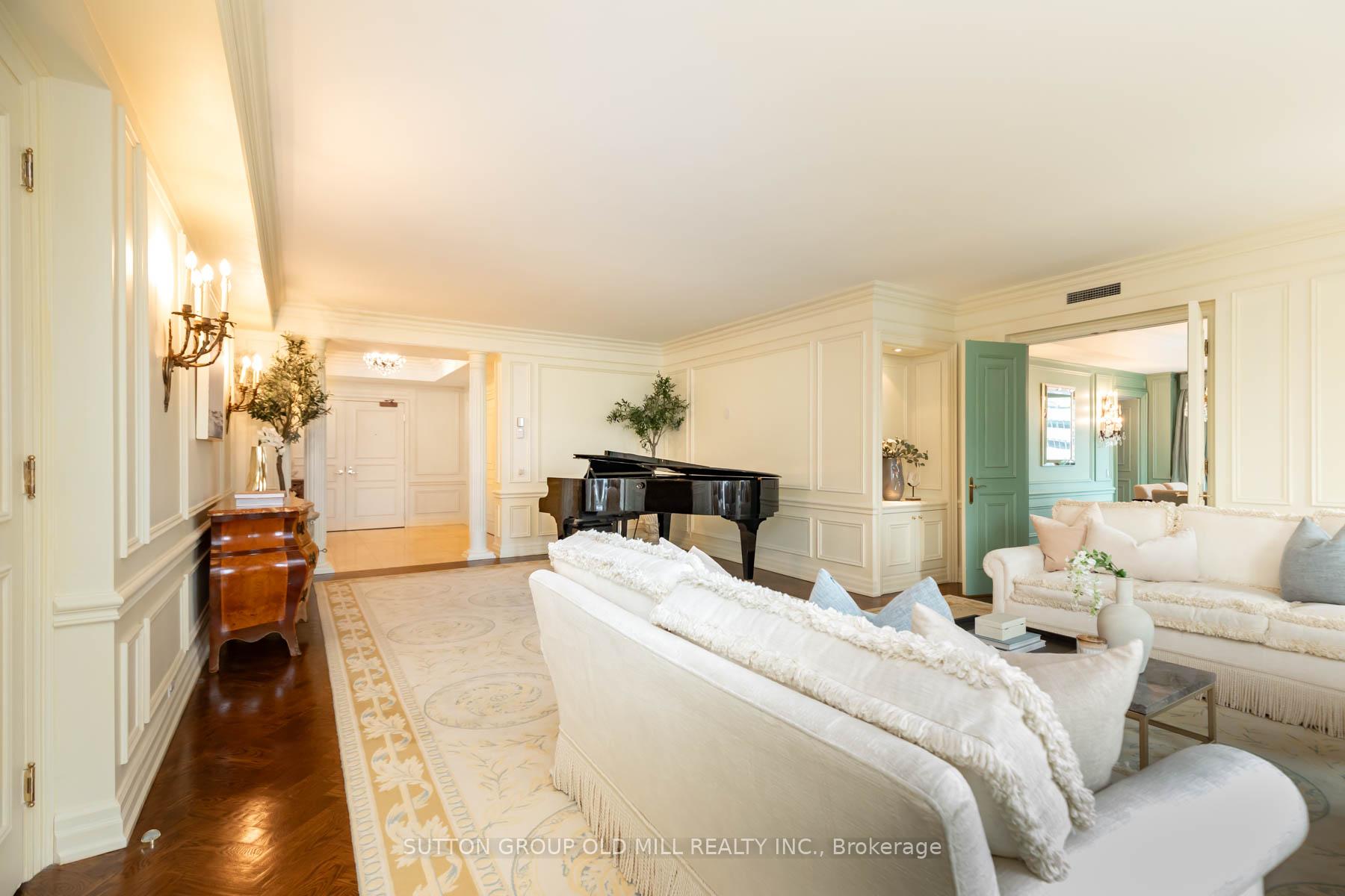 Photo 6 of Unit 700, 38 Avenue Road, Toronto, The Annex — HOMEH