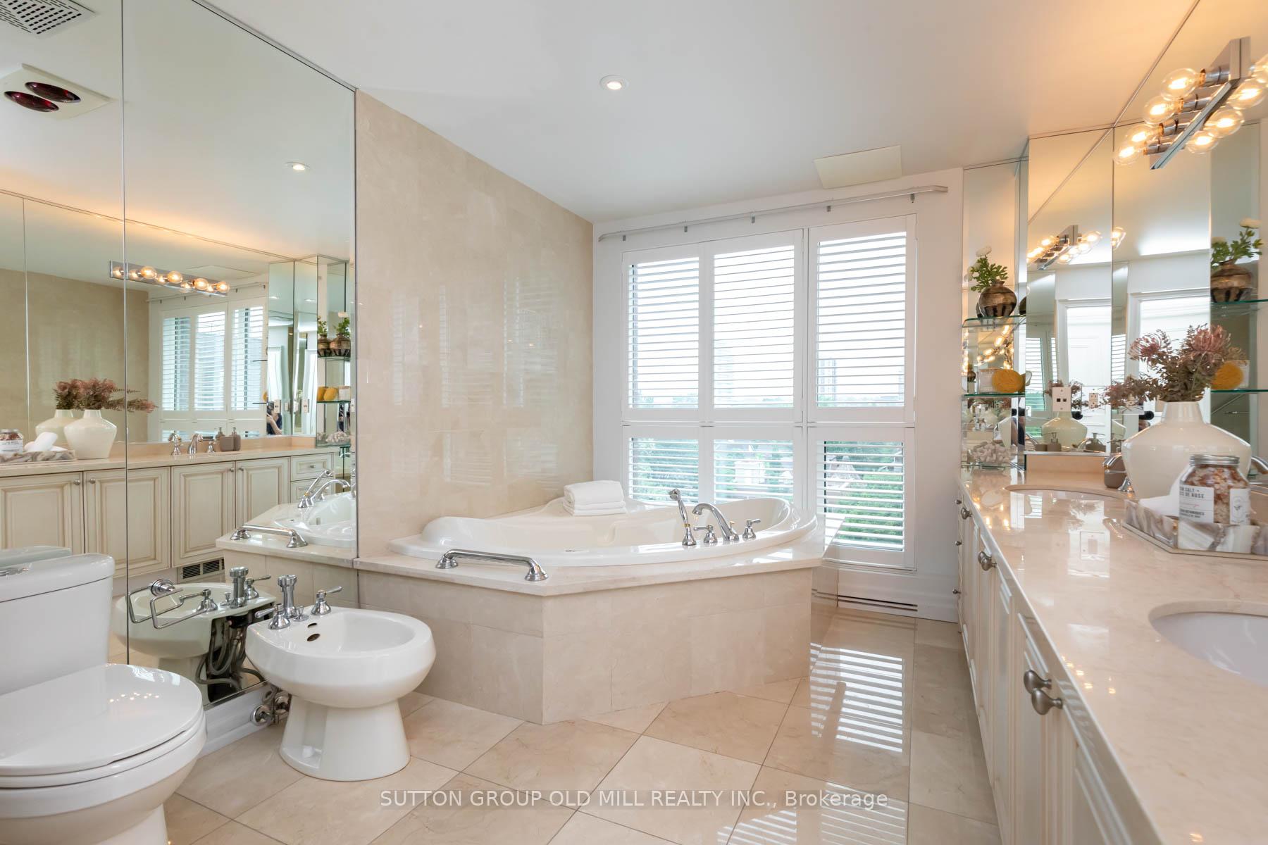 Photo 26 of Unit 700, 38 Avenue Road, Toronto, The Annex — HOMEH