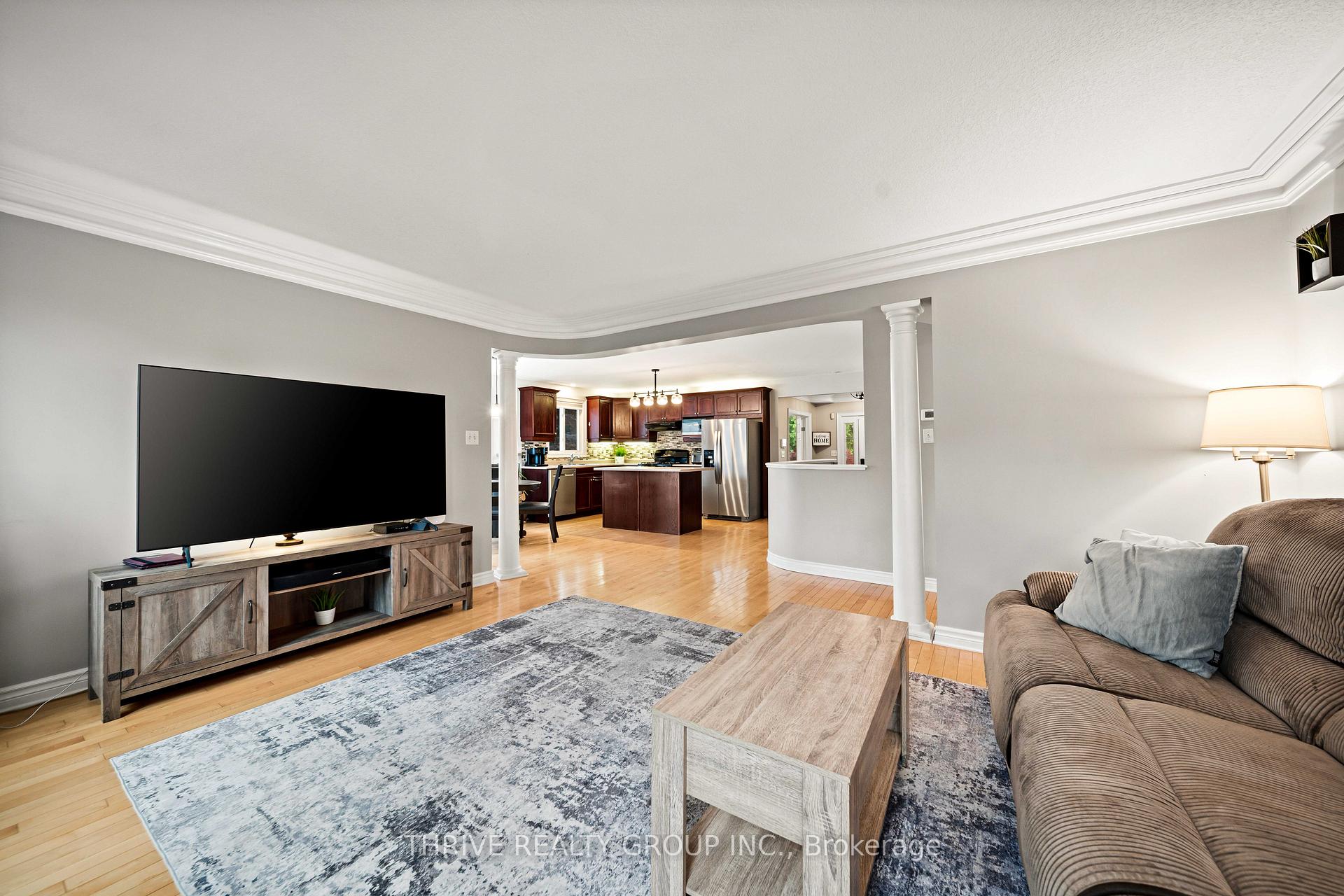 Photo 10 of 102 Loggers Grove, London, East P — HOMEH