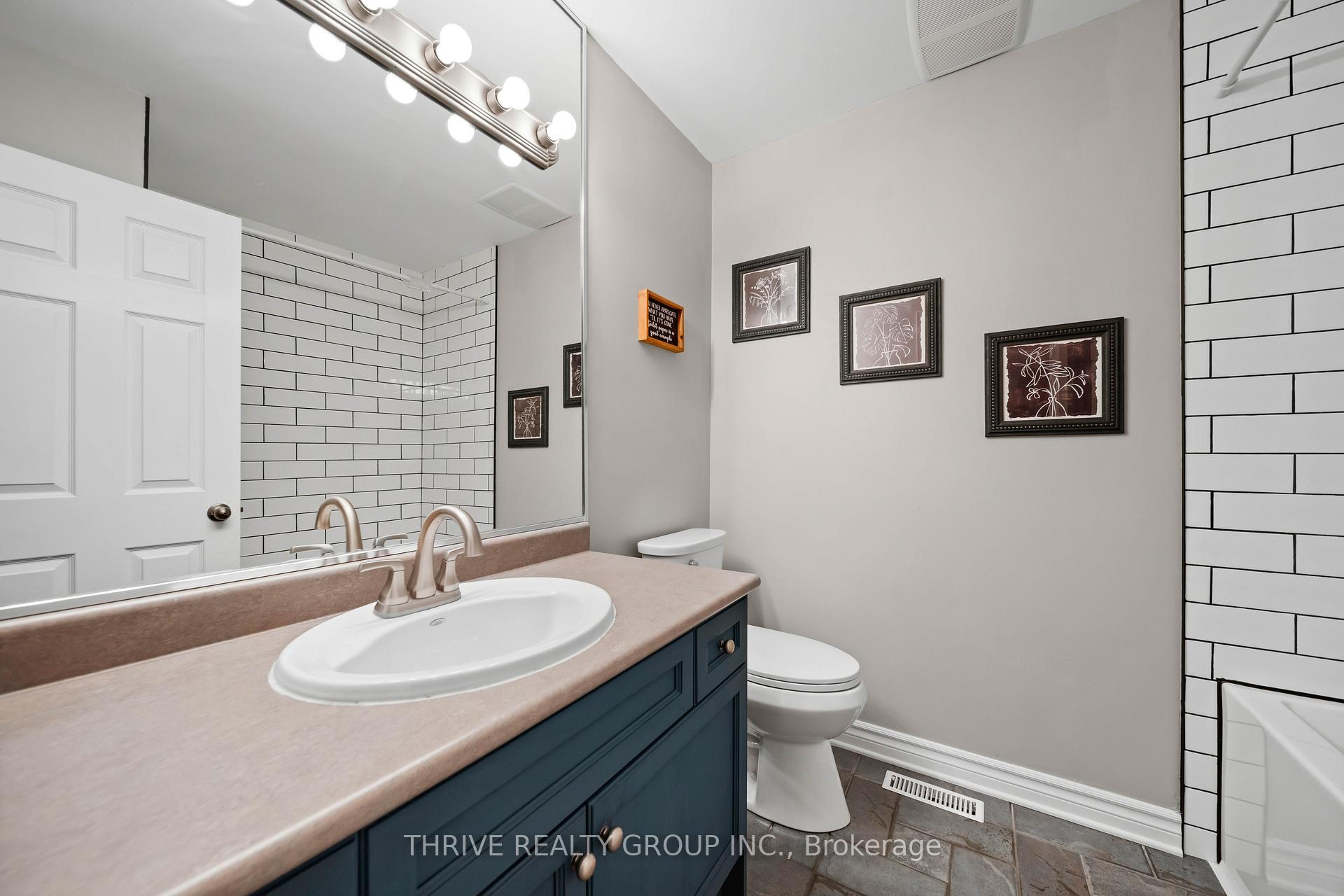 Photo 15 of 102 Loggers Grove, London, East P — HOMEH
