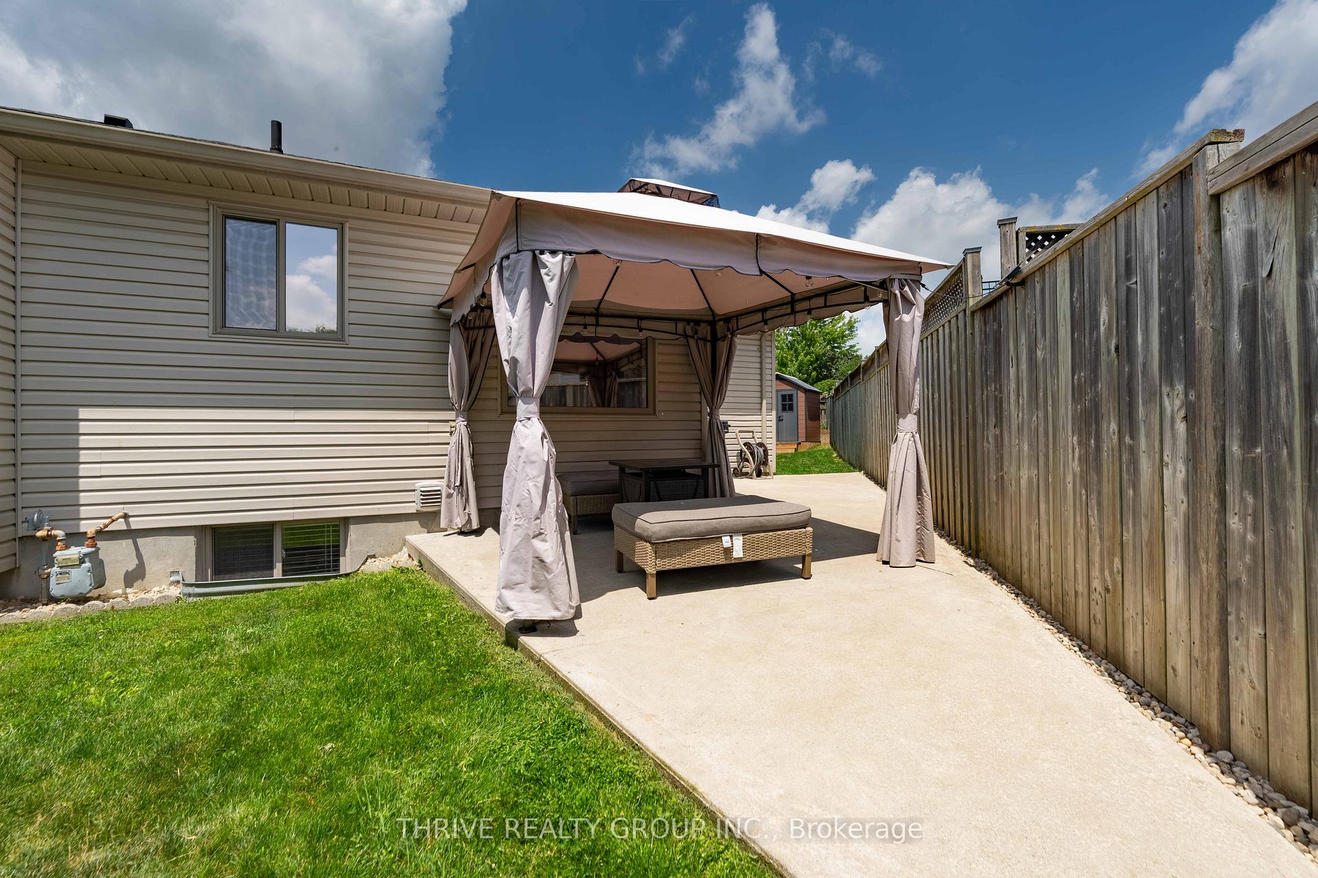 Photo 30 of 102 Loggers Grove, London, East P — HOMEH