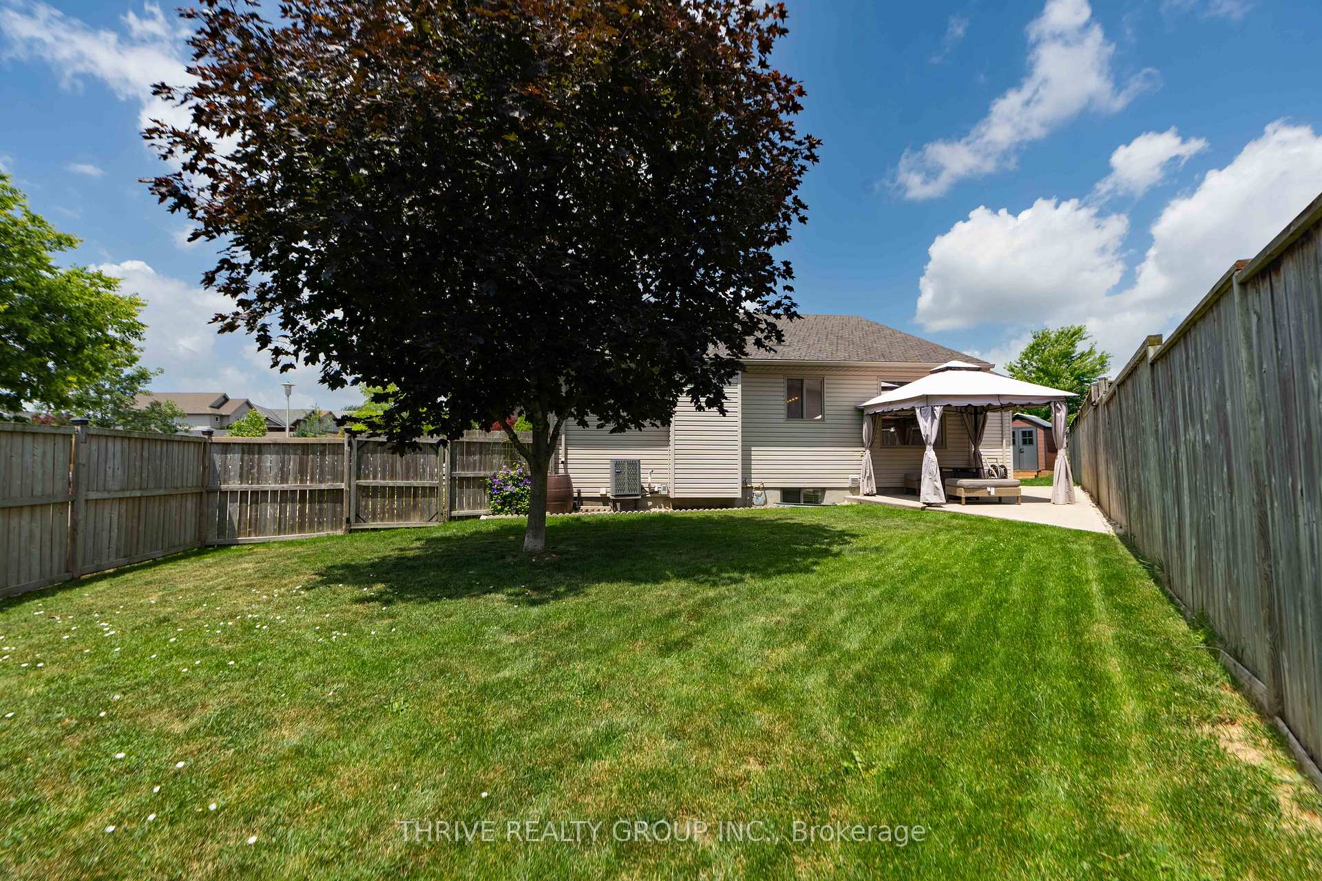 Photo 32 of 102 Loggers Grove, London, East P — HOMEH
