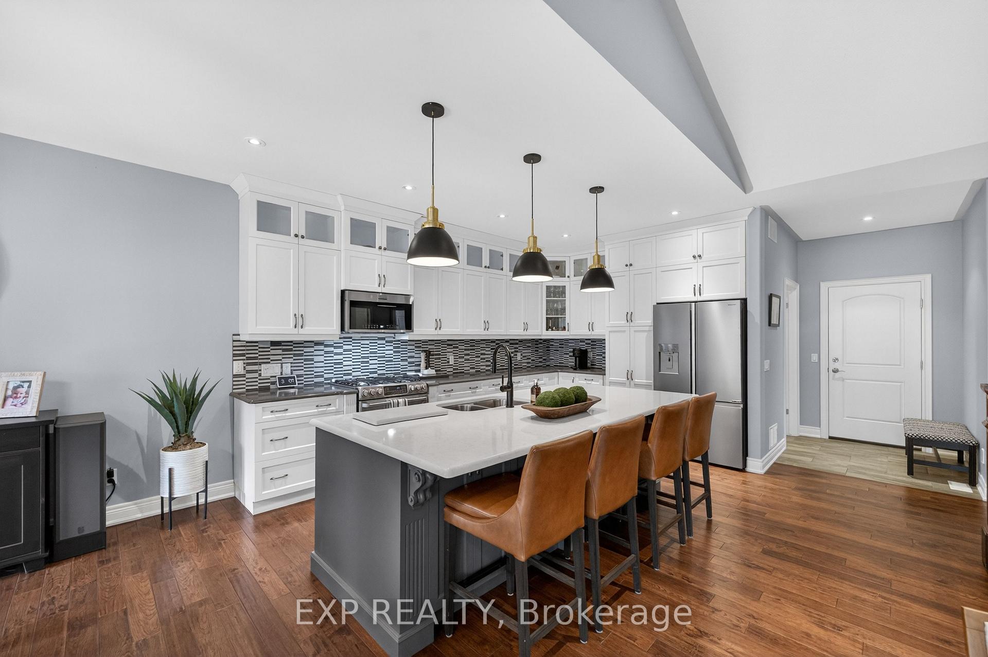 Photo 17 of 8736 Angie Drive, Niagara Falls, Forestview — HOMEH