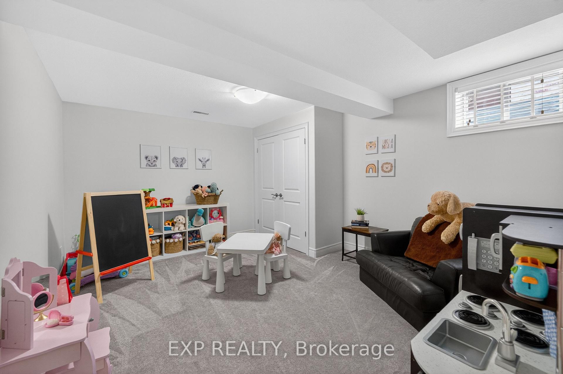 Photo 39 of 8736 Angie Drive, Niagara Falls, Forestview — HOMEH