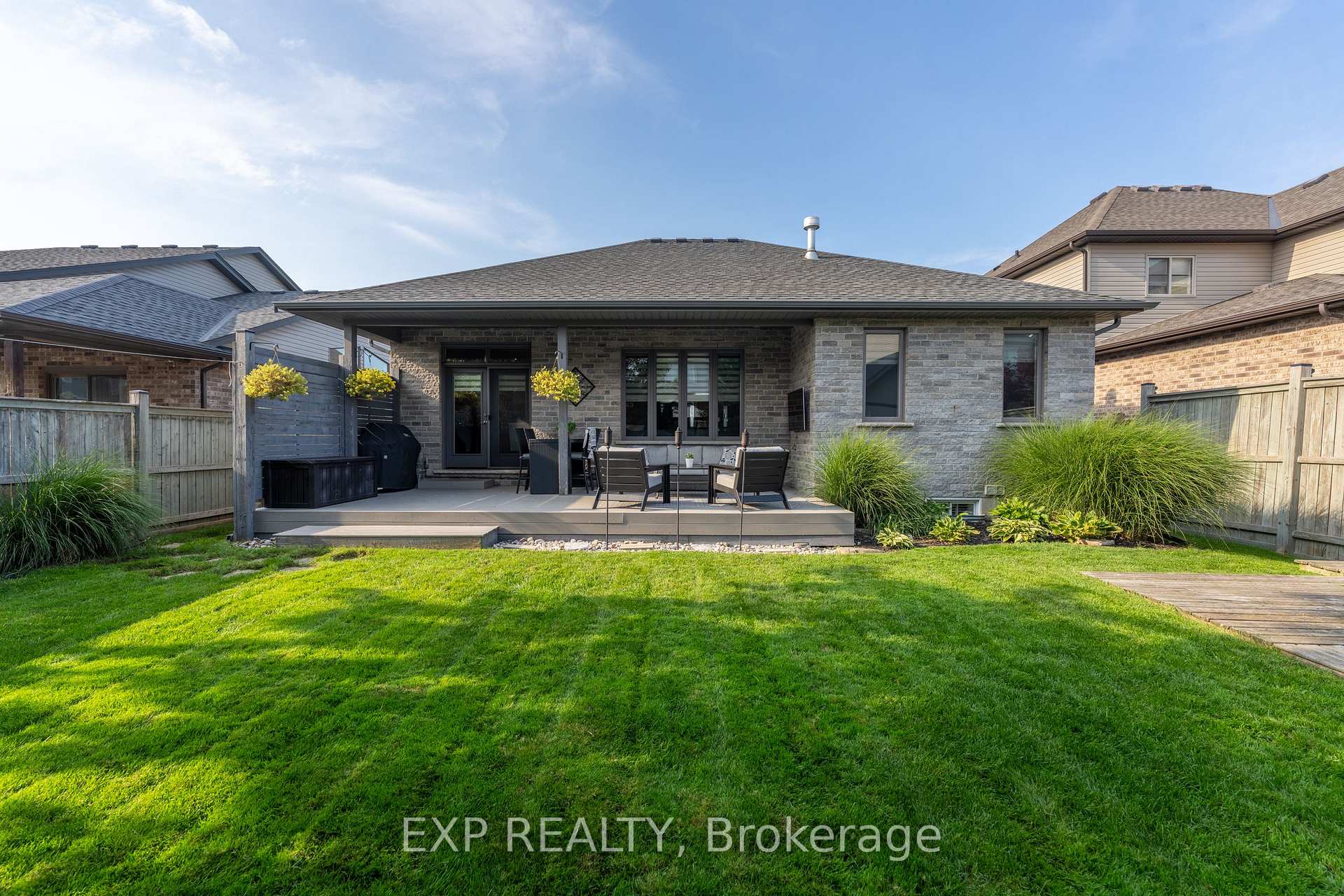 Photo 43 of 8736 Angie Drive, Niagara Falls, Forestview — HOMEH