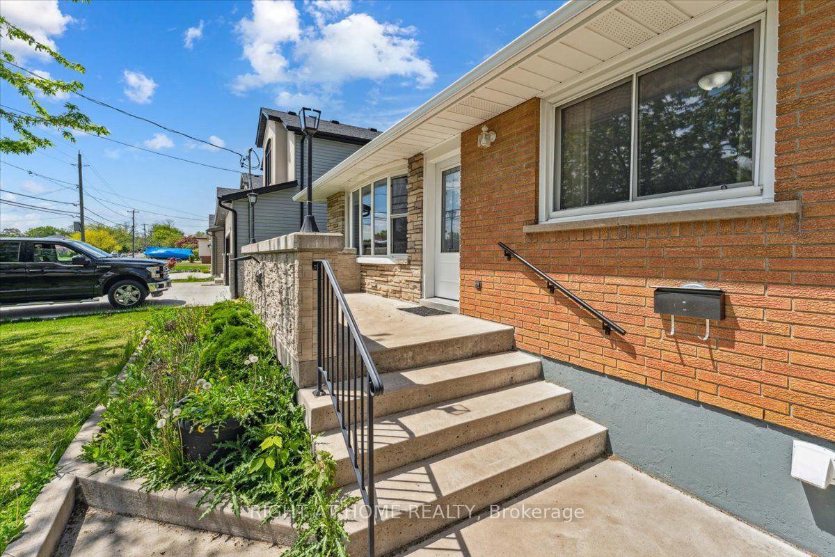 Photo 4 of 5863 Church's Lane, Niagara Falls, Church's Lane — HOMEH