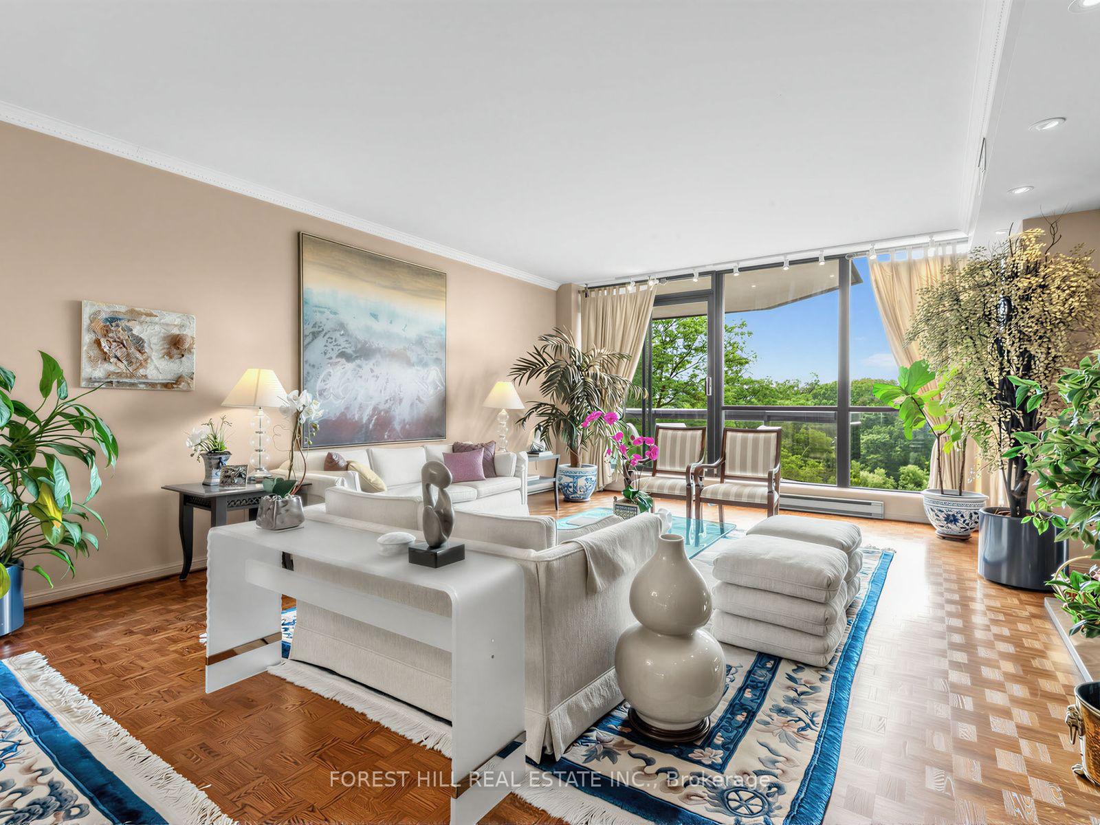 Photo 6 of Unit 501, 407 Walmer Road, Toronto, Casa Loma — HOMEH