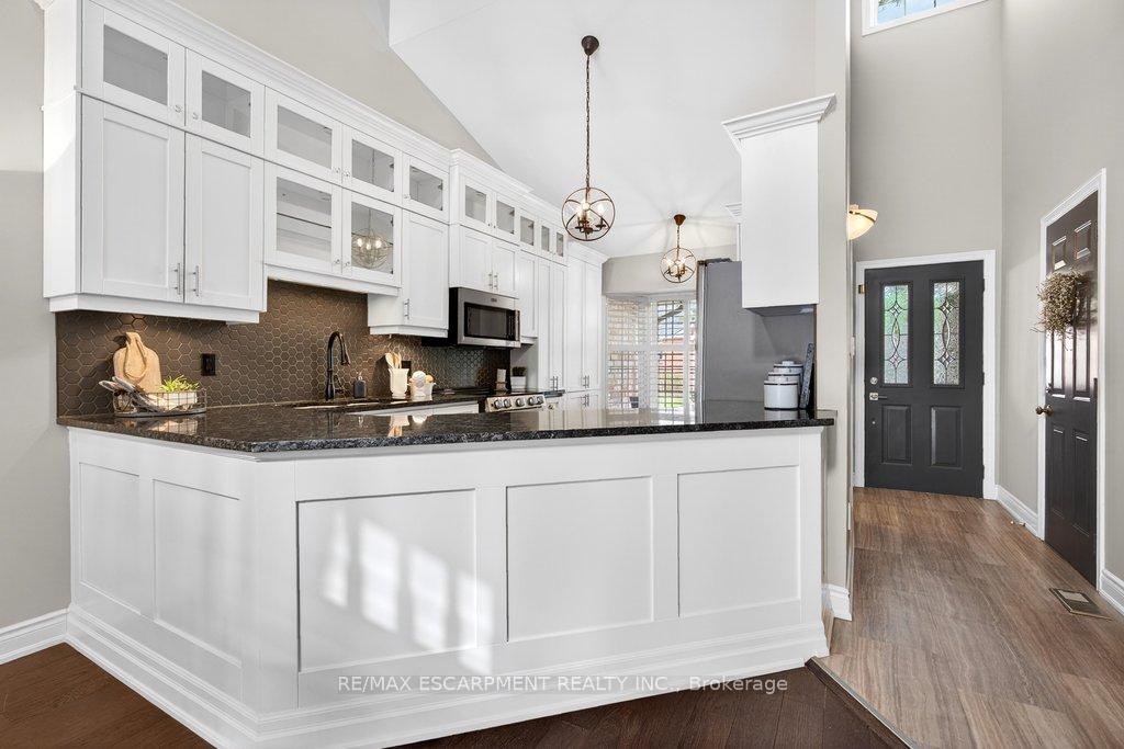 Photo 12 of Unit 20, 2350 New Street, Burlington, Brant — HOMEH