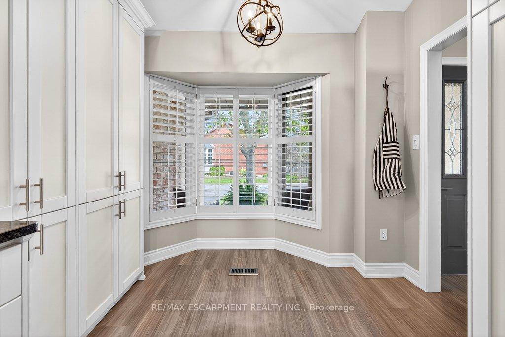 Photo 15 of Unit 20, 2350 New Street, Burlington, Brant — HOMEH