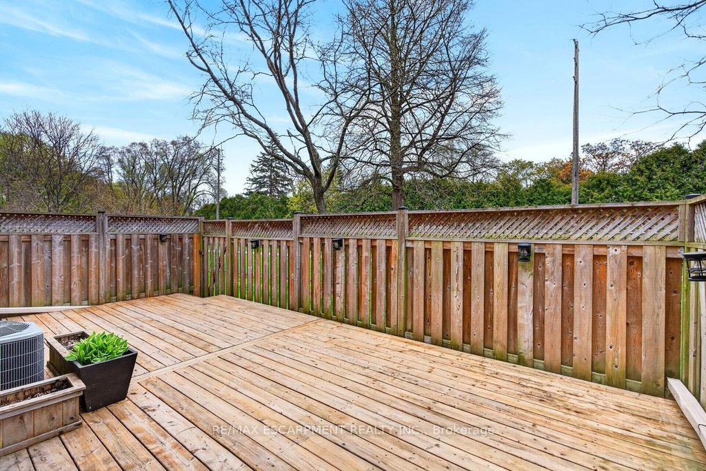 Photo 35 of Unit 20, 2350 New Street, Burlington, Brant — HOMEH