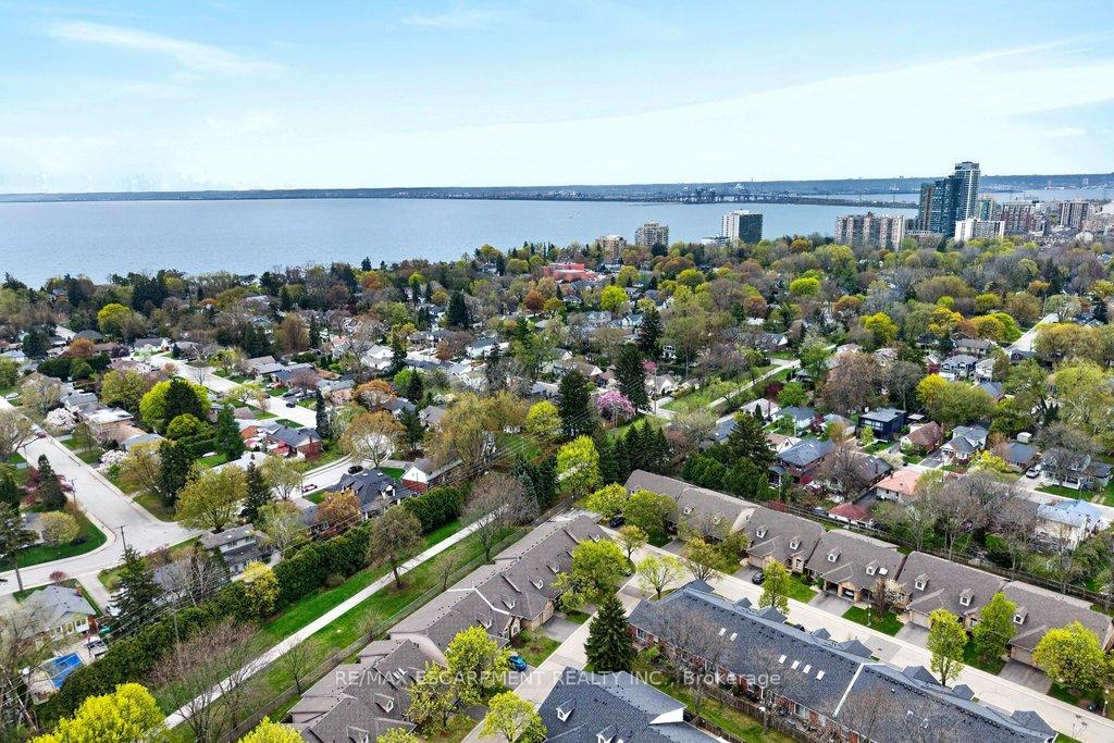 Photo 38 of Unit 20, 2350 New Street, Burlington, Brant — HOMEH