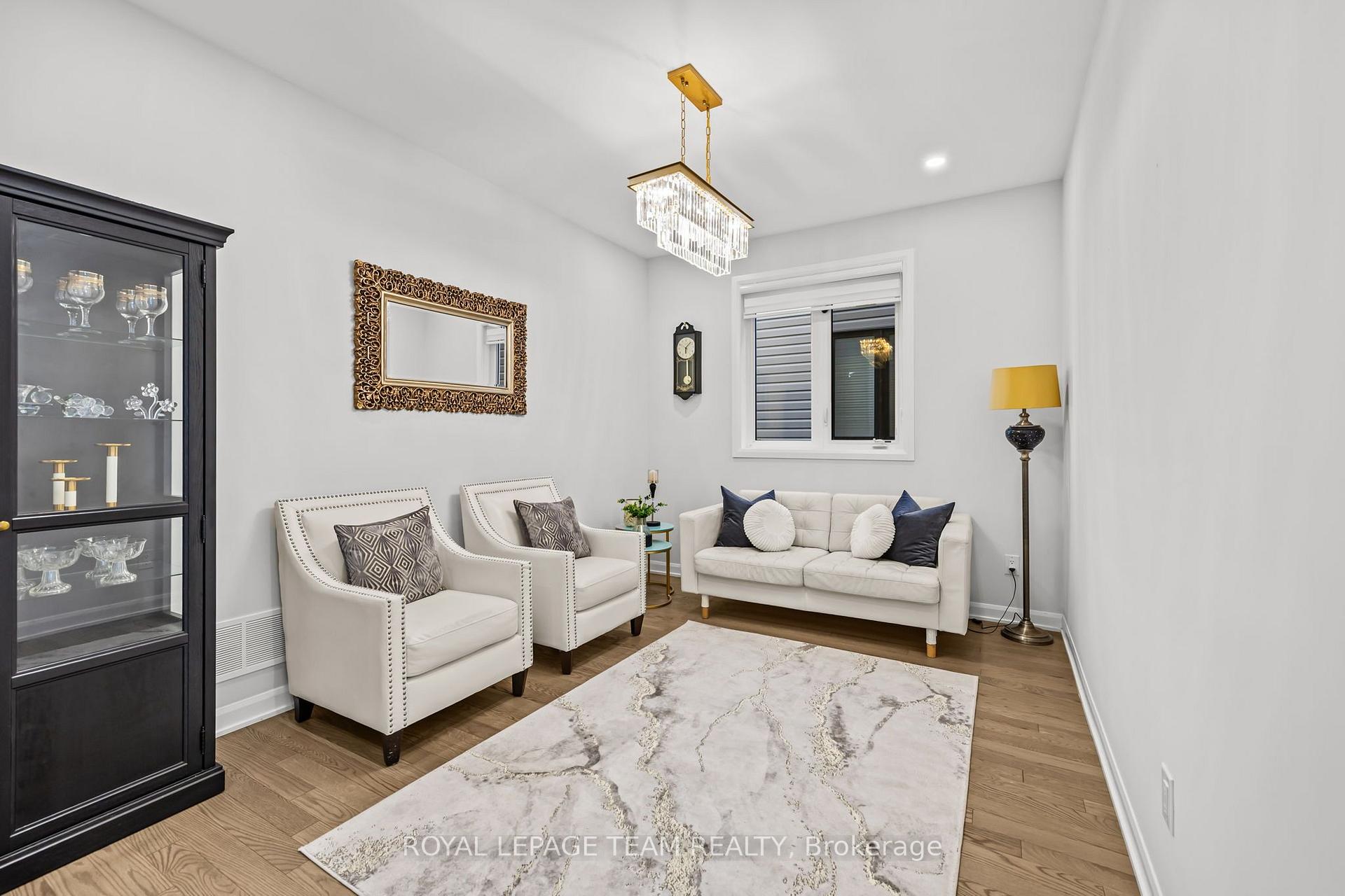 Photo 13 of 70 Ralph Erfle Way, Ottawa, Barrhaven - Half Moon Bay — HOMEH
