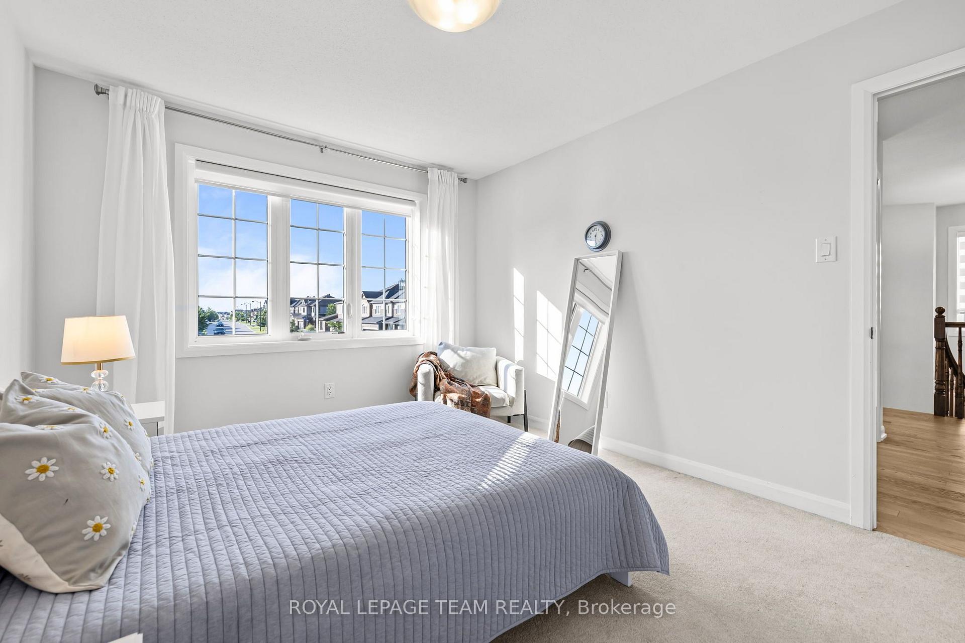 Photo 22 of 70 Ralph Erfle Way, Ottawa, Barrhaven - Half Moon Bay — HOMEH
