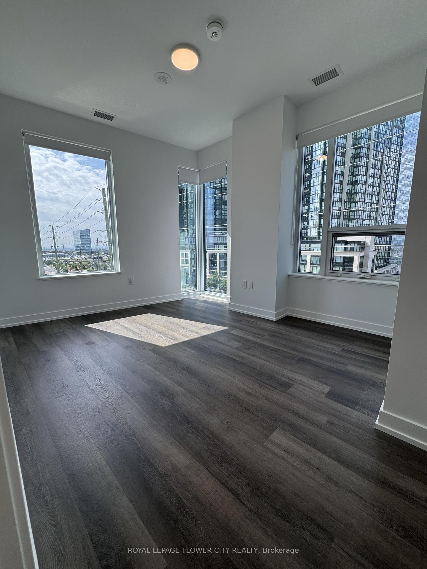 Photo 12 of Unit 513, 5 Meadowdale Road, Vaughan, Vaughan Corporate Centre — HOMEH