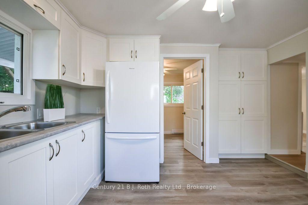 Photo 9 of 218 James Street E, Orillia — HOMEH