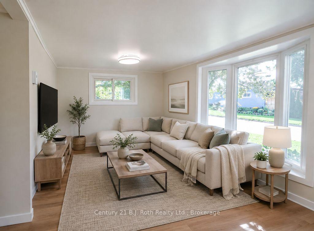Photo 17 of 218 James Street E, Orillia — HOMEH