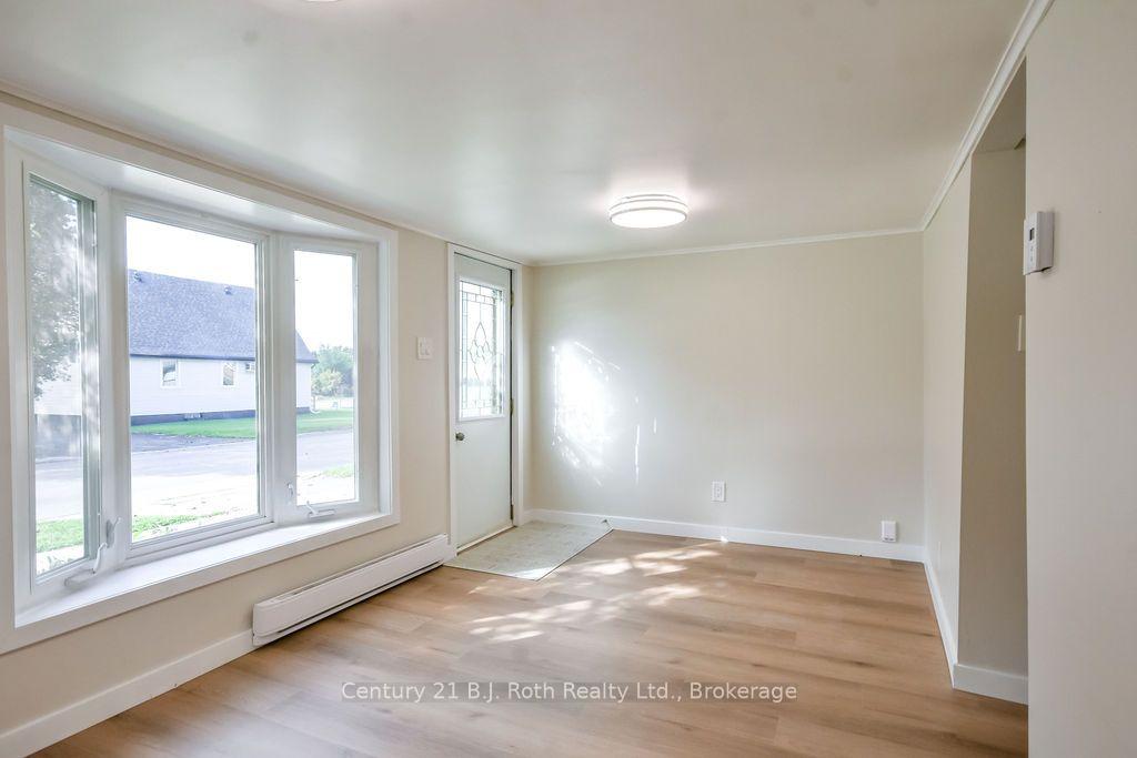 Photo 22 of 218 James Street E, Orillia — HOMEH