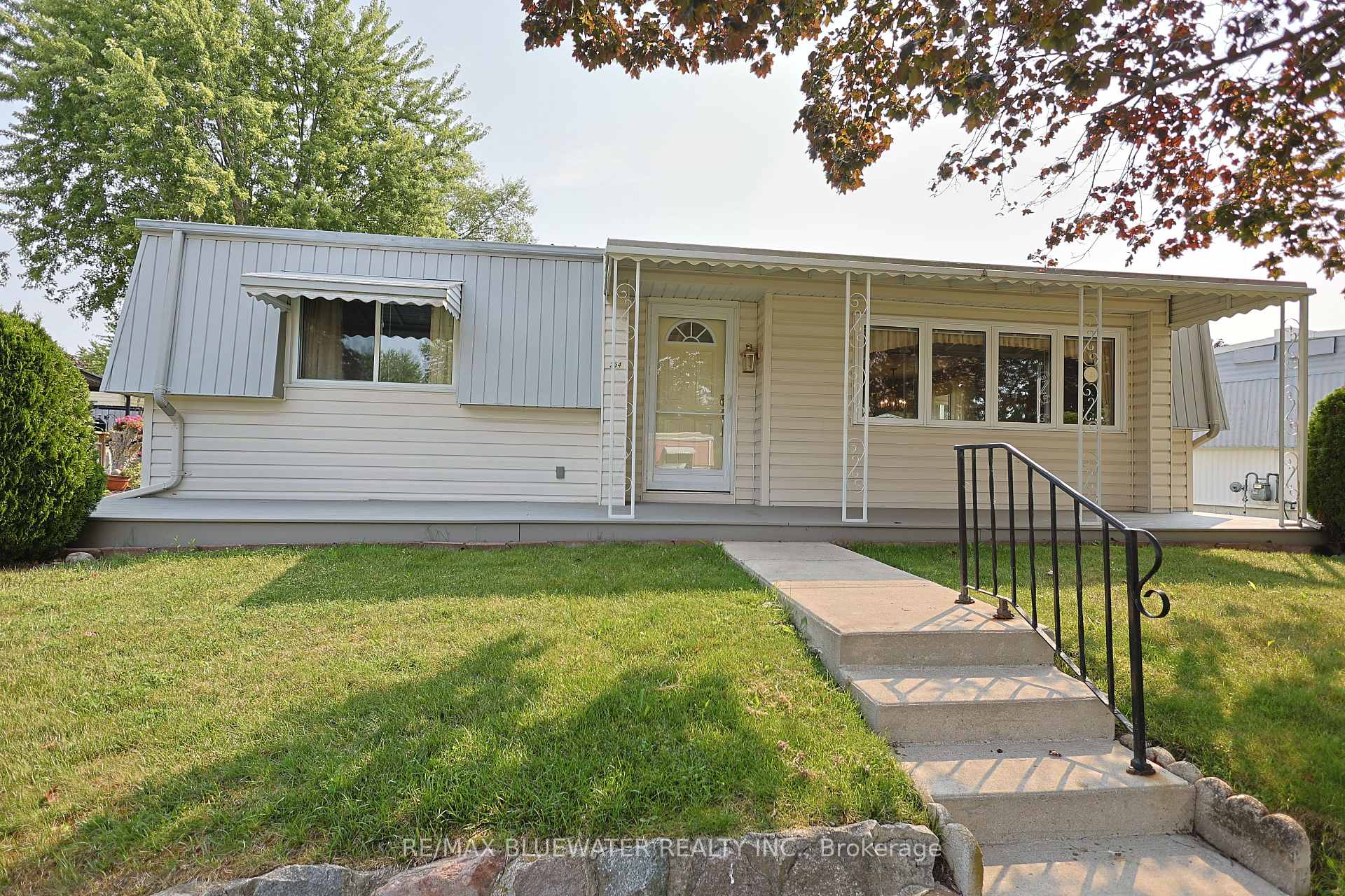 Photo 7 of 254 Highland Springs, South Huron, Stephen — HOMEH