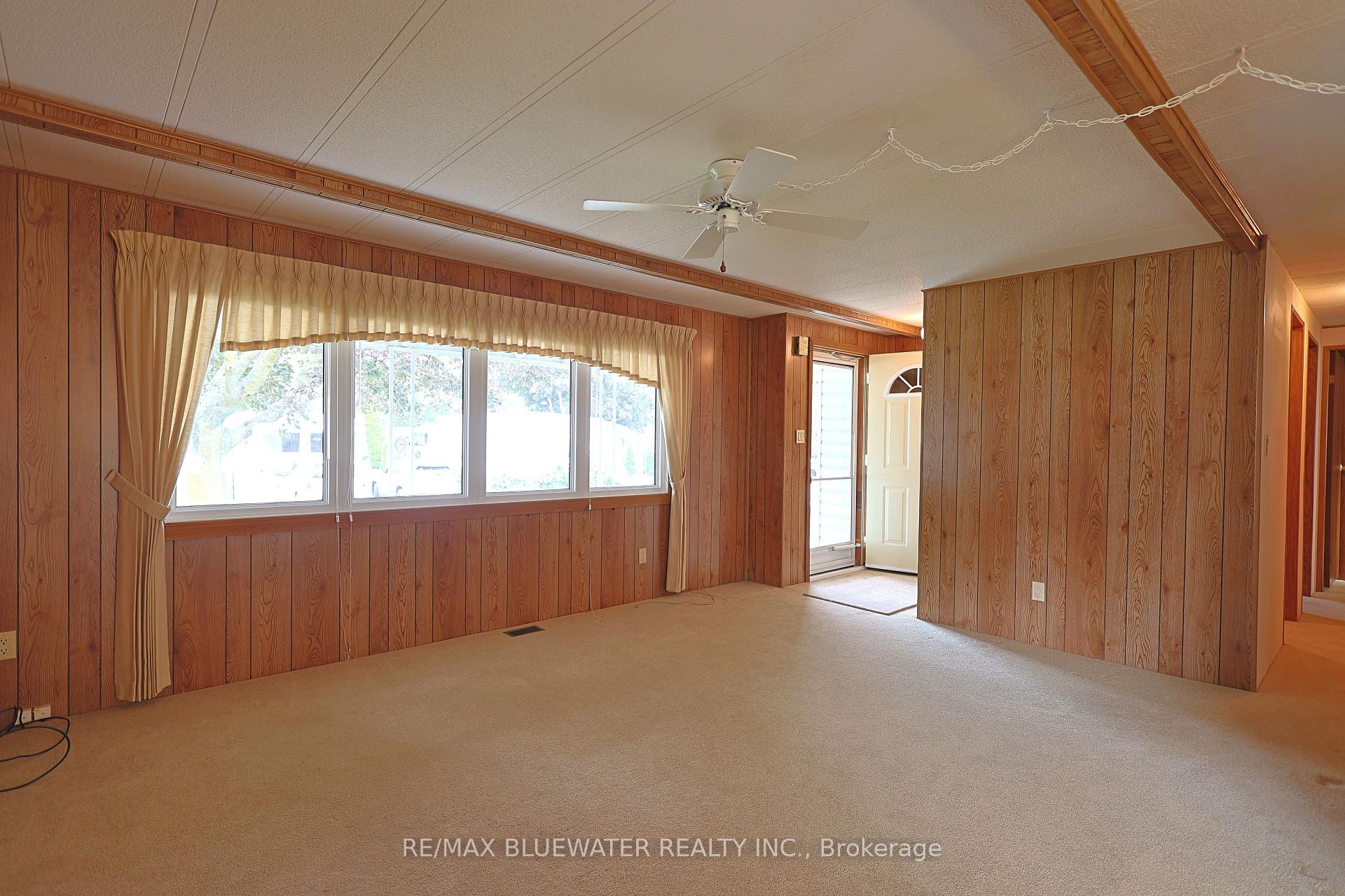 Photo 10 of 254 Highland Springs, South Huron, Stephen — HOMEH