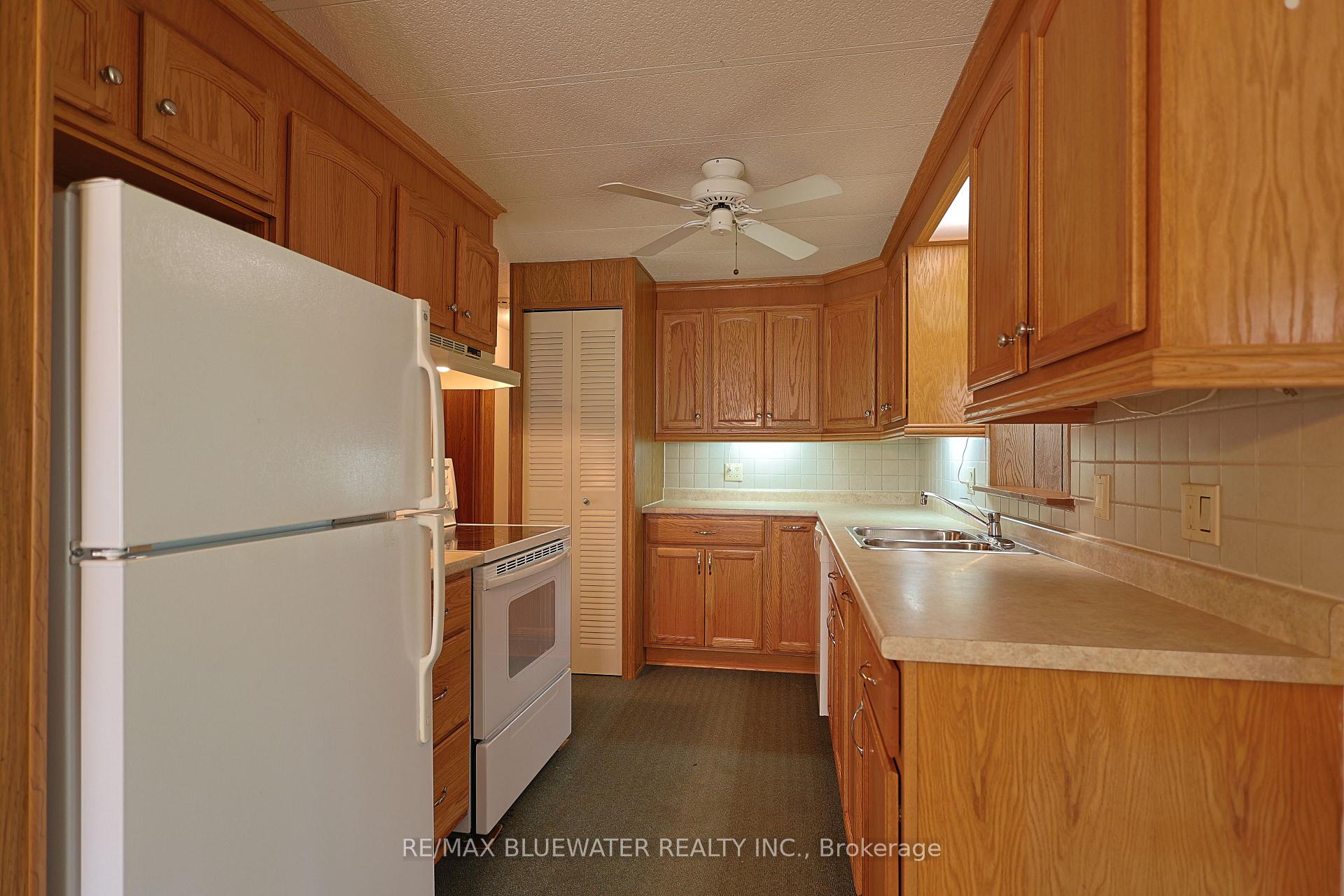 Photo 15 of 254 Highland Springs, South Huron, Stephen — HOMEH