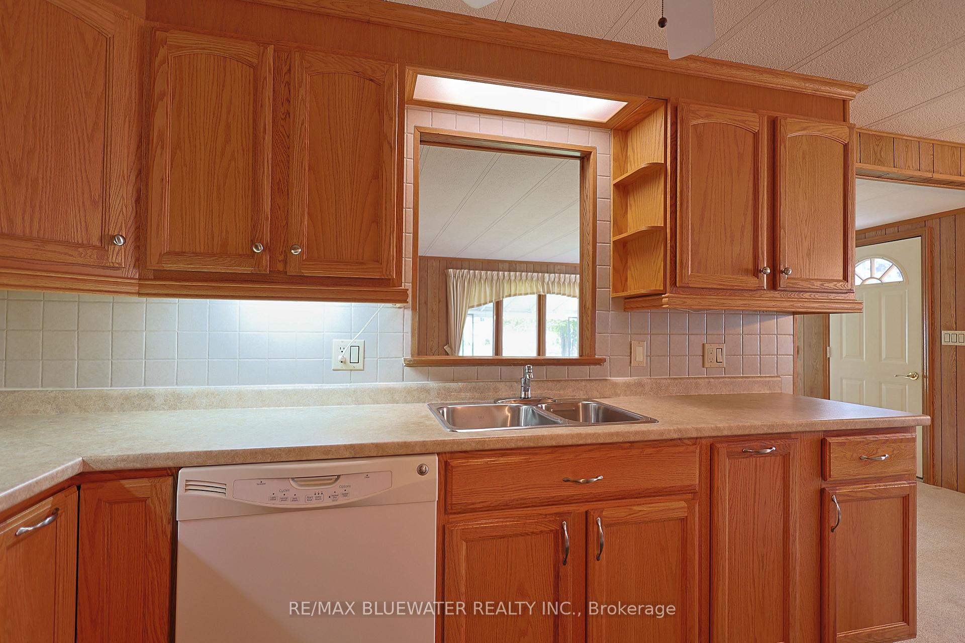 Photo 16 of 254 Highland Springs, South Huron, Stephen — HOMEH